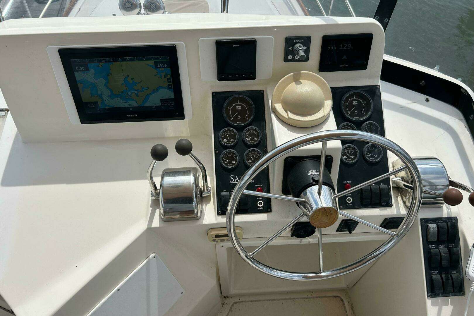 2004 Sabre 36 Flybridge - Image 14