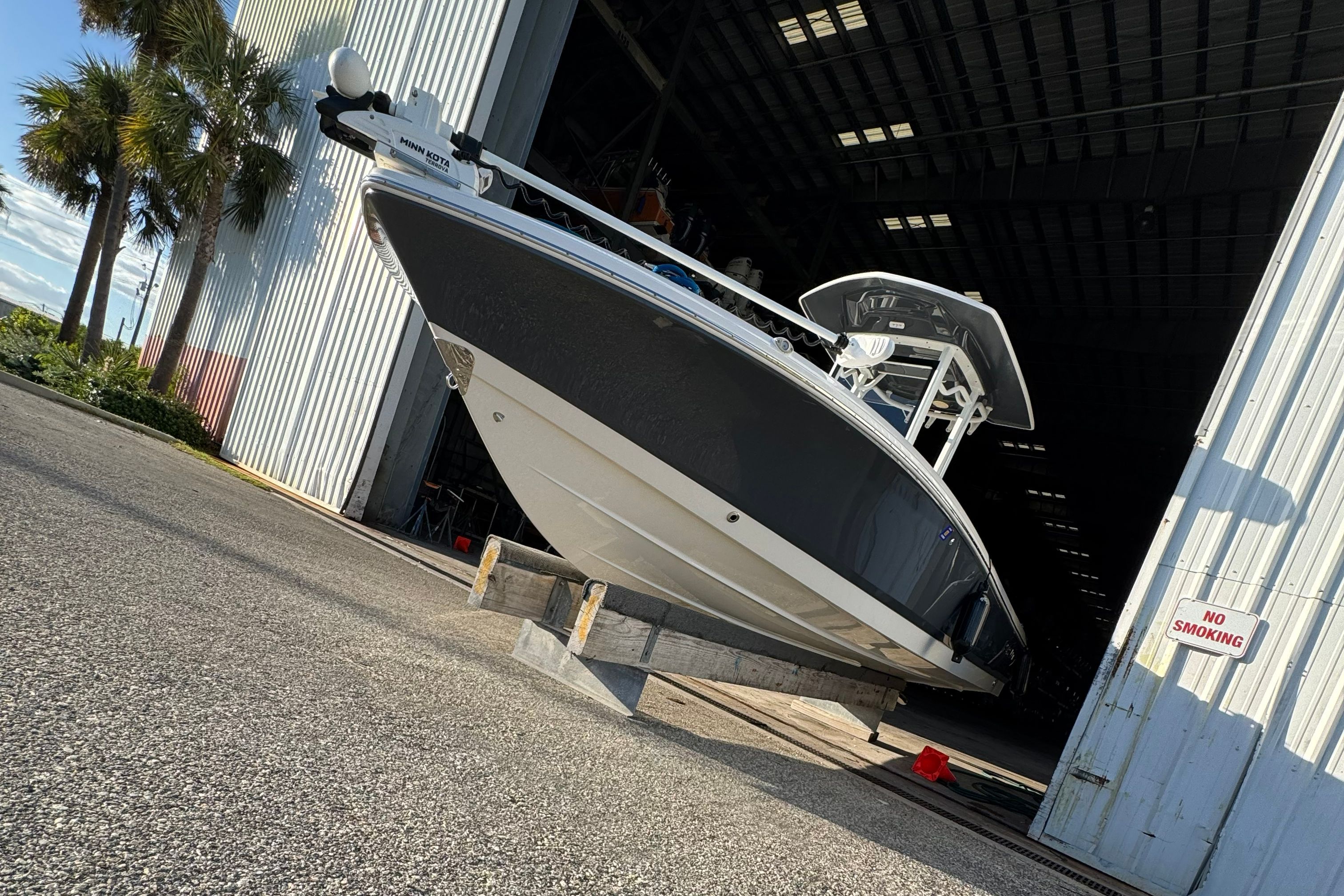 2023 Robalo 246 Cayman