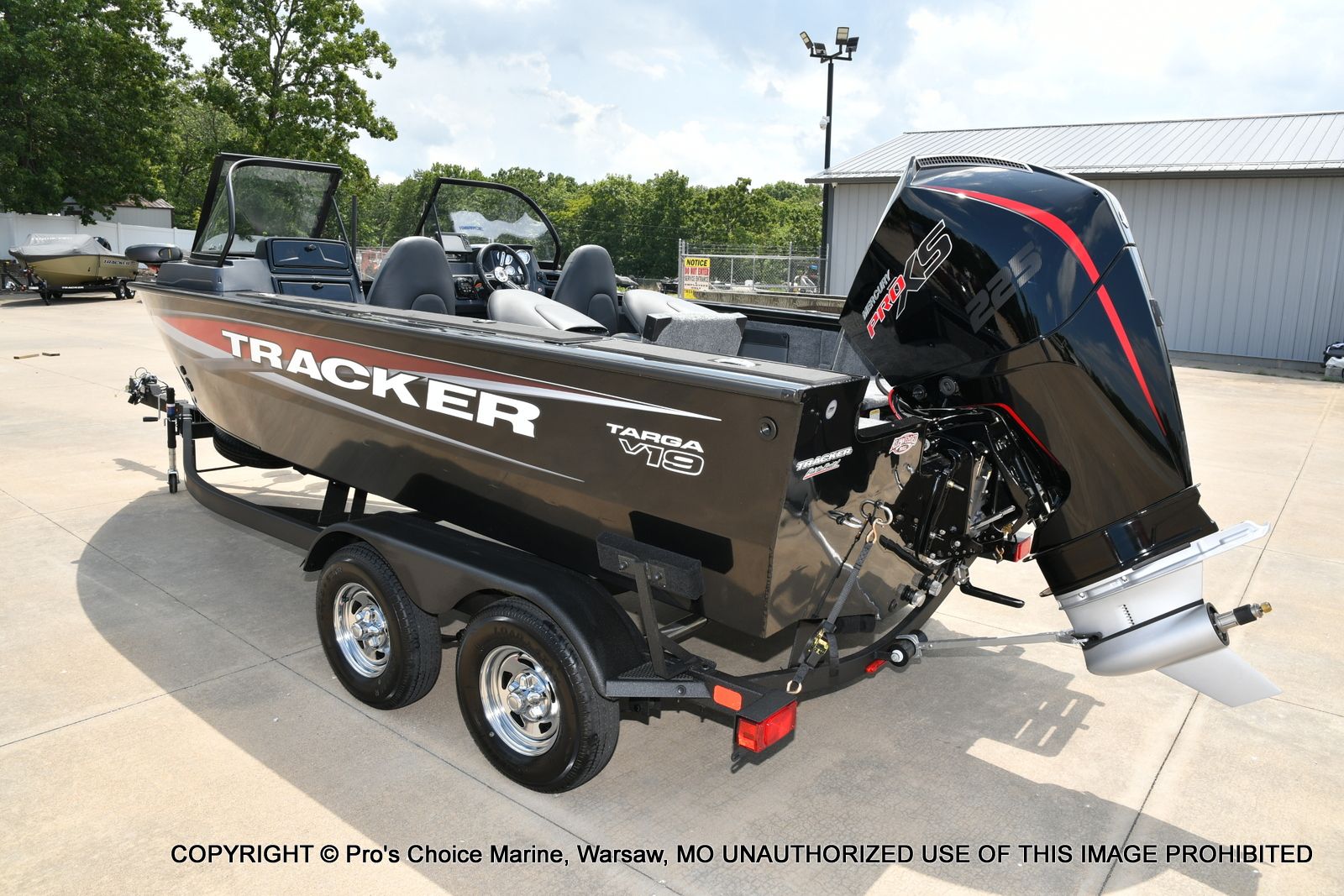 2026 Tracker Targa V-19 Combo - 21