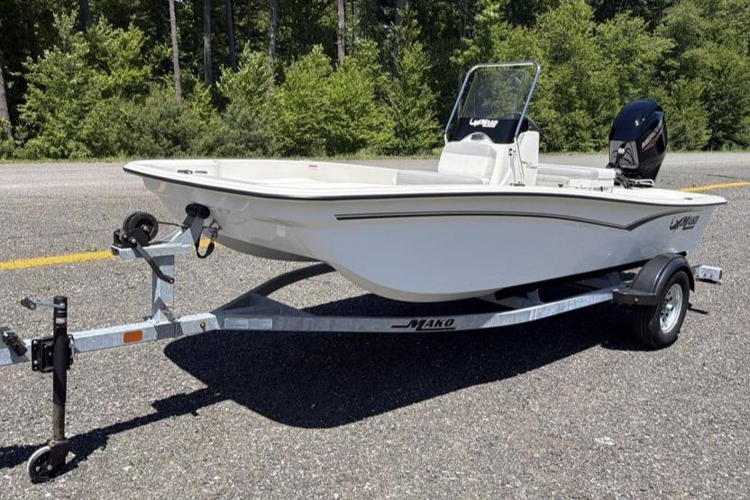 2026 Mako Pro Skiff 15 CC