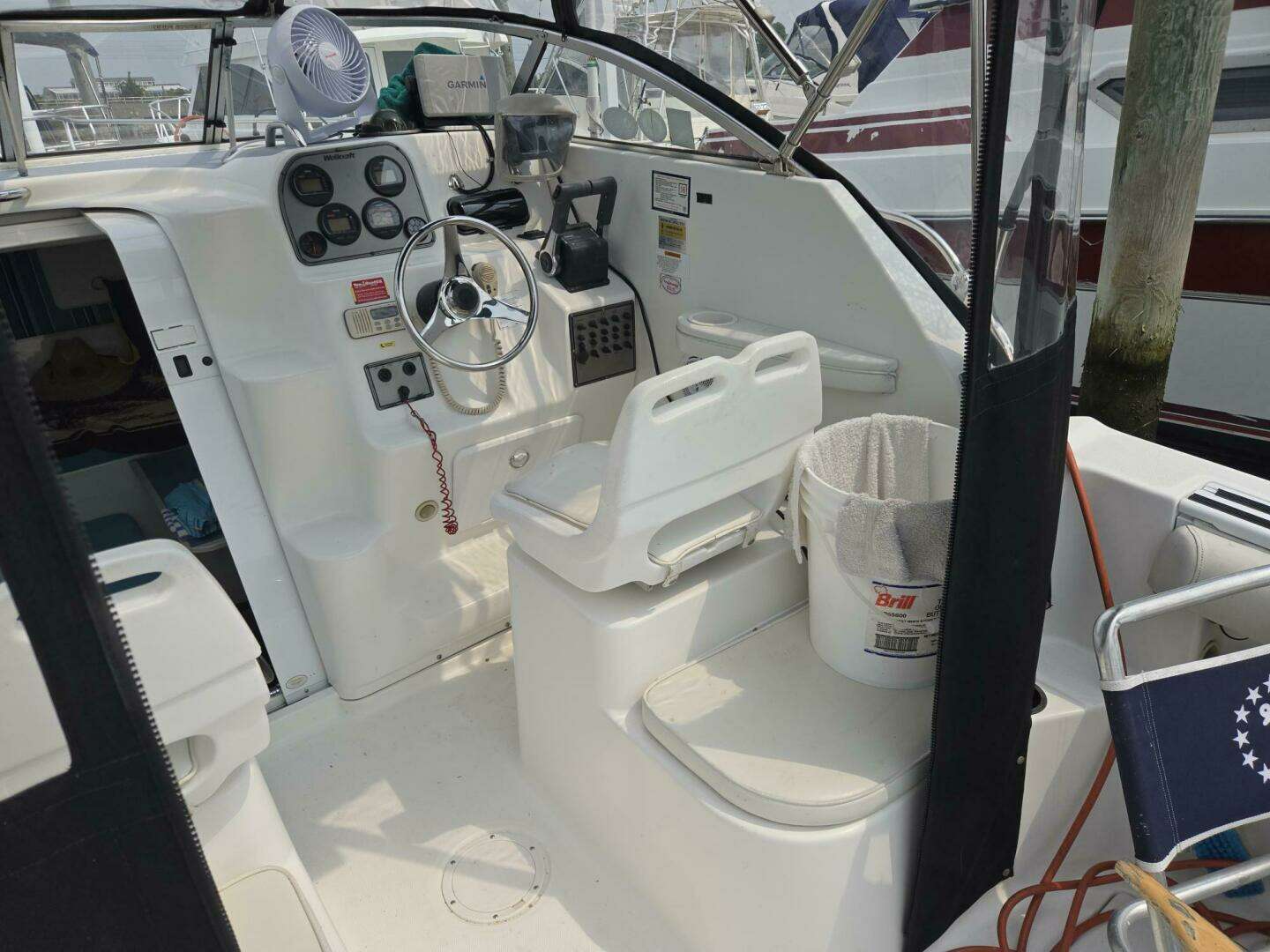 2000 Wellcraft 230 Coastal - Image 10