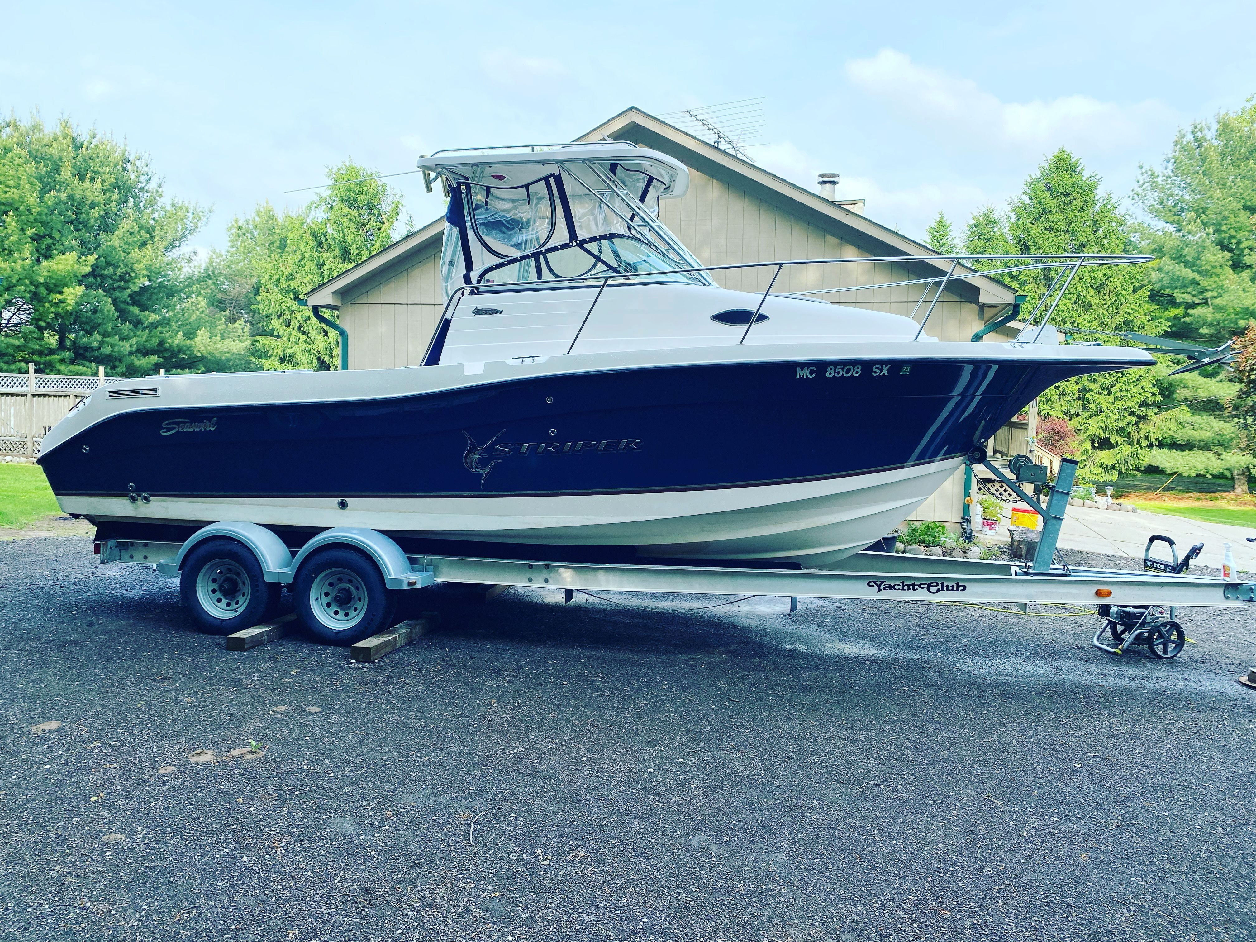 2007 Seaswirl Striper 2601 Walkaround I/O