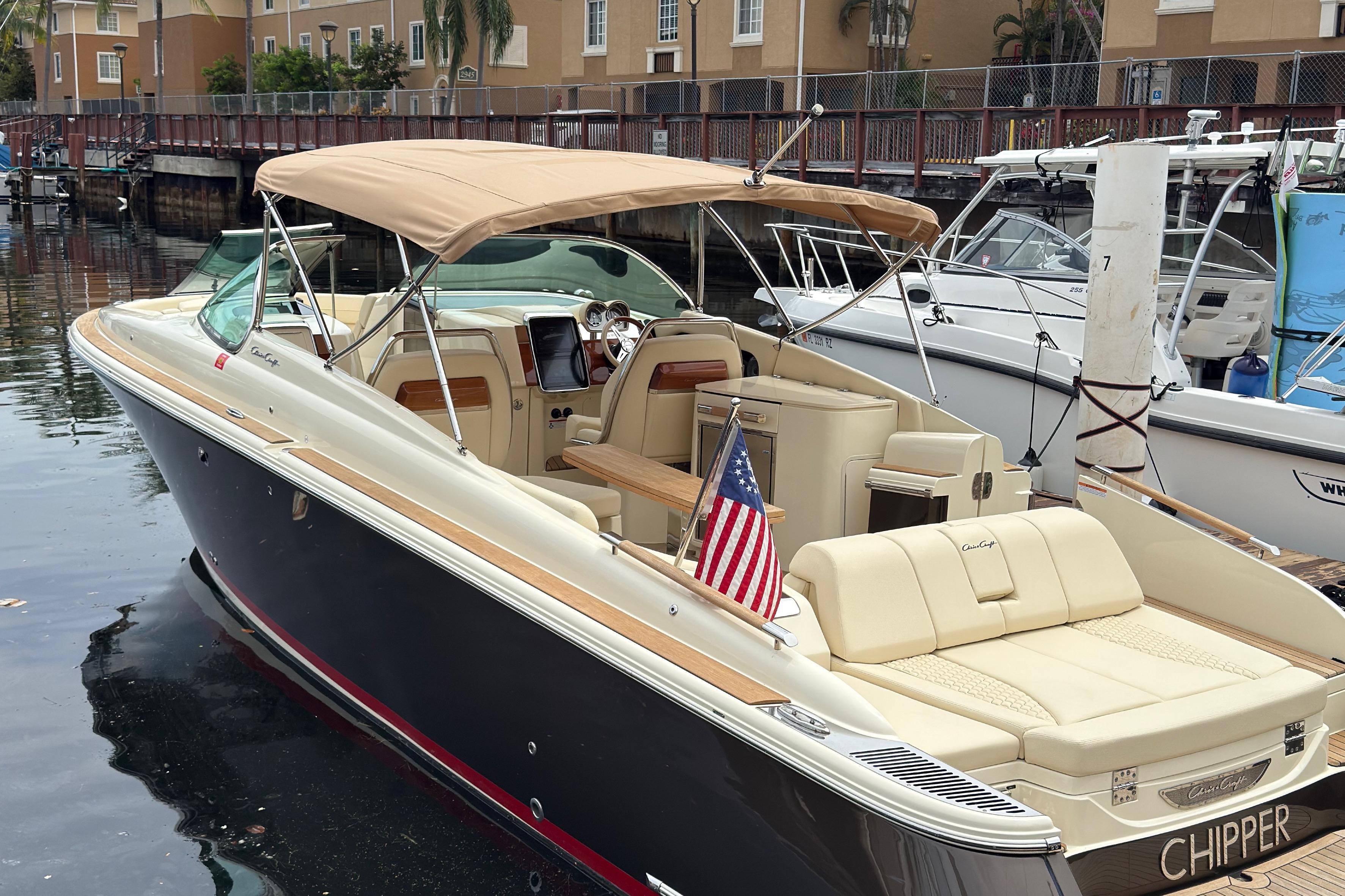 2022 Chris-Craft Launch 35 GT