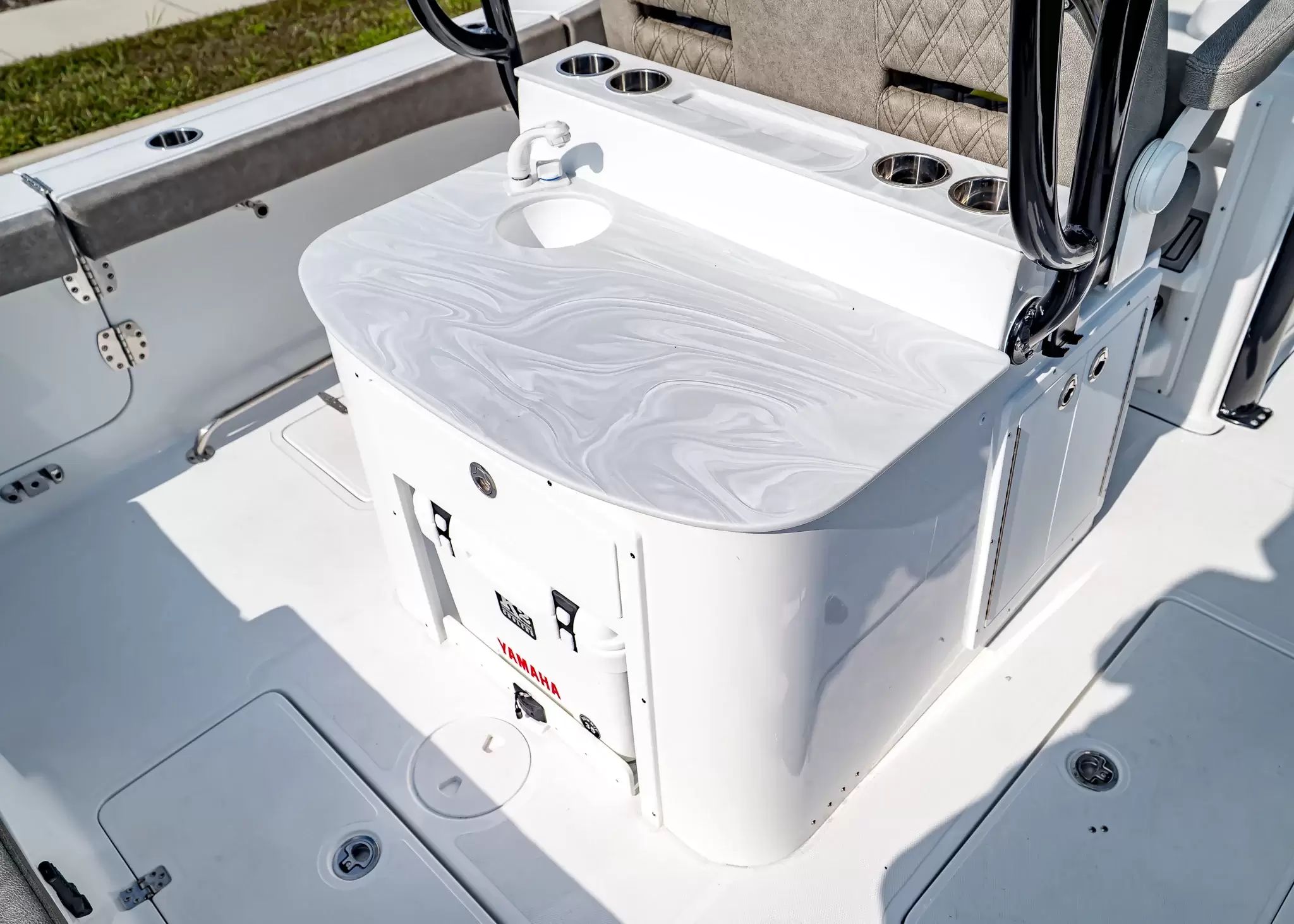 2027 Sea Hunt Ultra 285 SE - 9