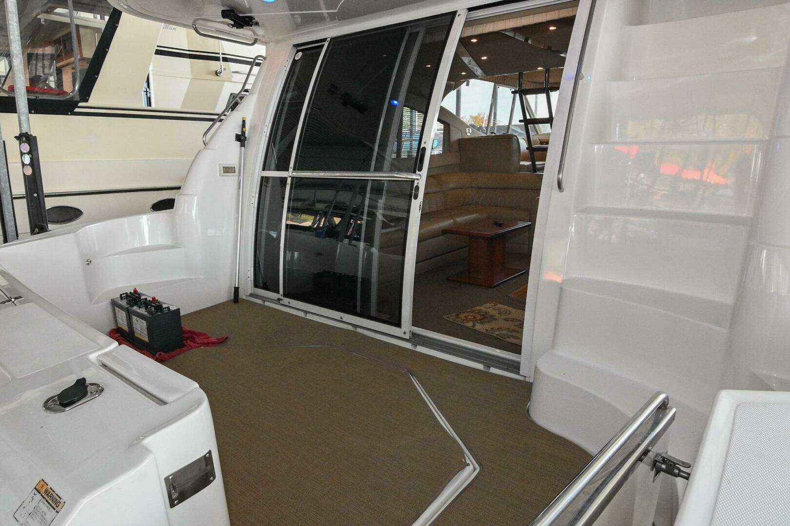 2002 Cruisers Yachts 5000 Sedan Sport - Image 18