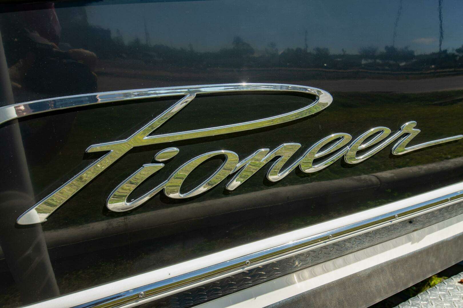 2021 Pioneer — - Image 6