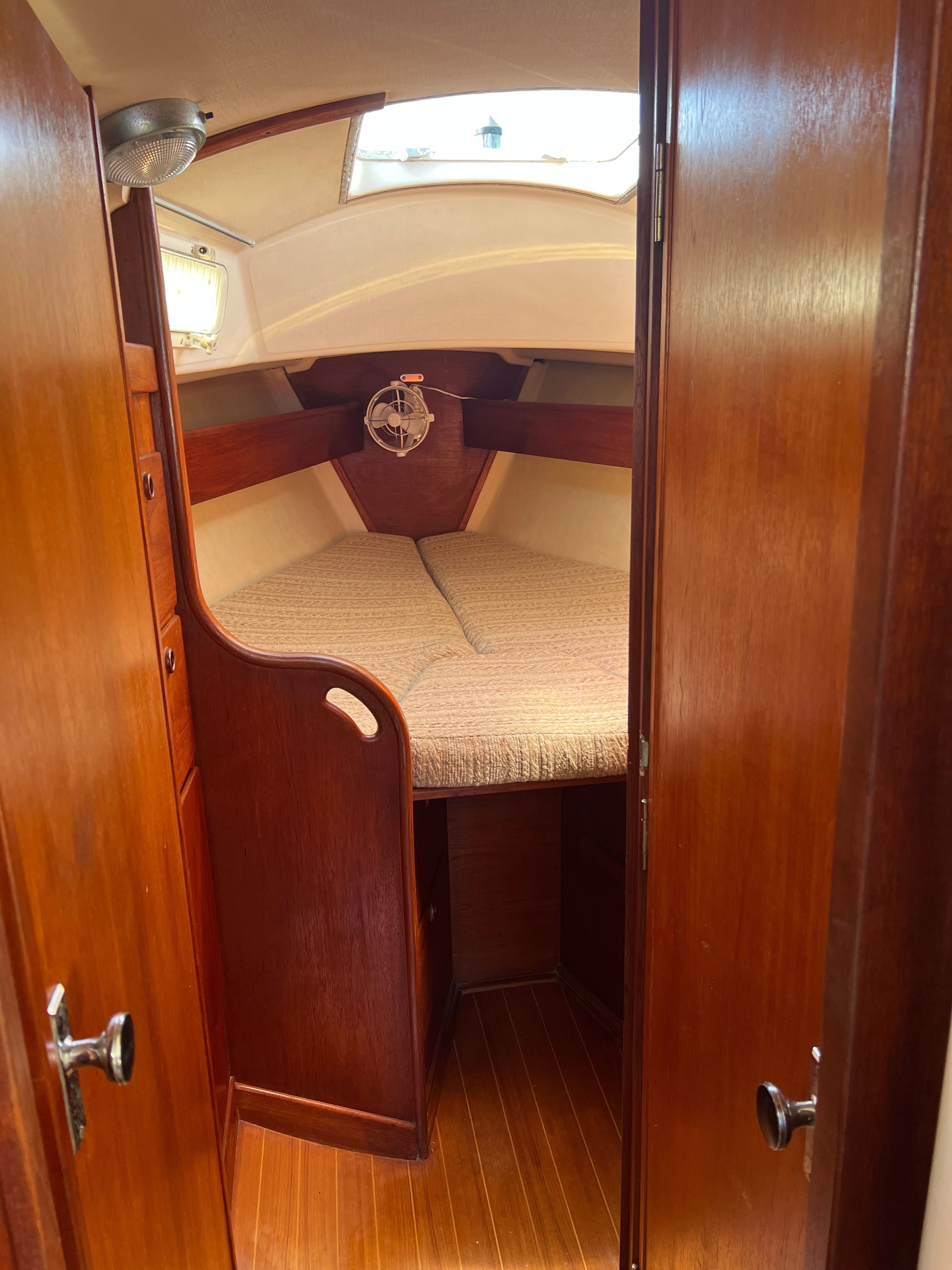 1984 Sabre 34 - 10