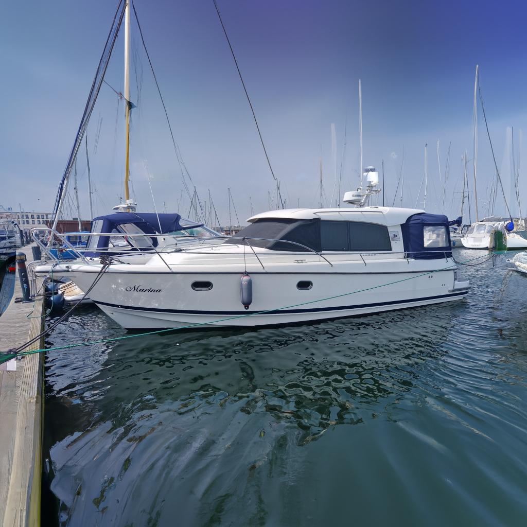 2014 Nimbus 365 Coupe 2x 225HP