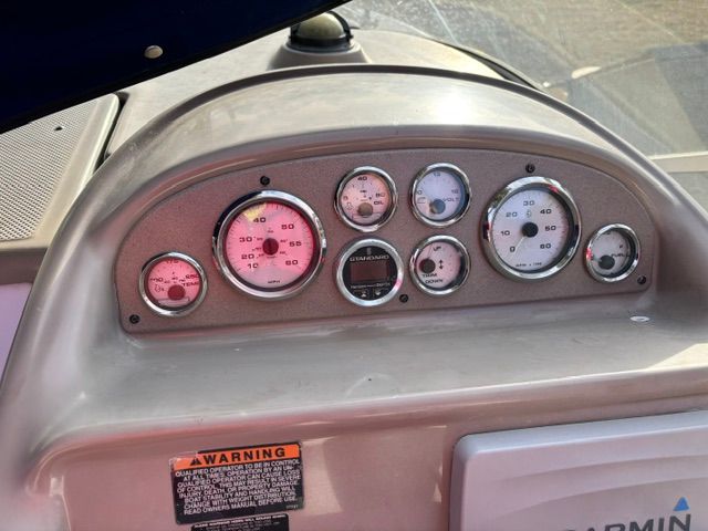 Dashboard of a 2002 Bayliner 2855 boat.