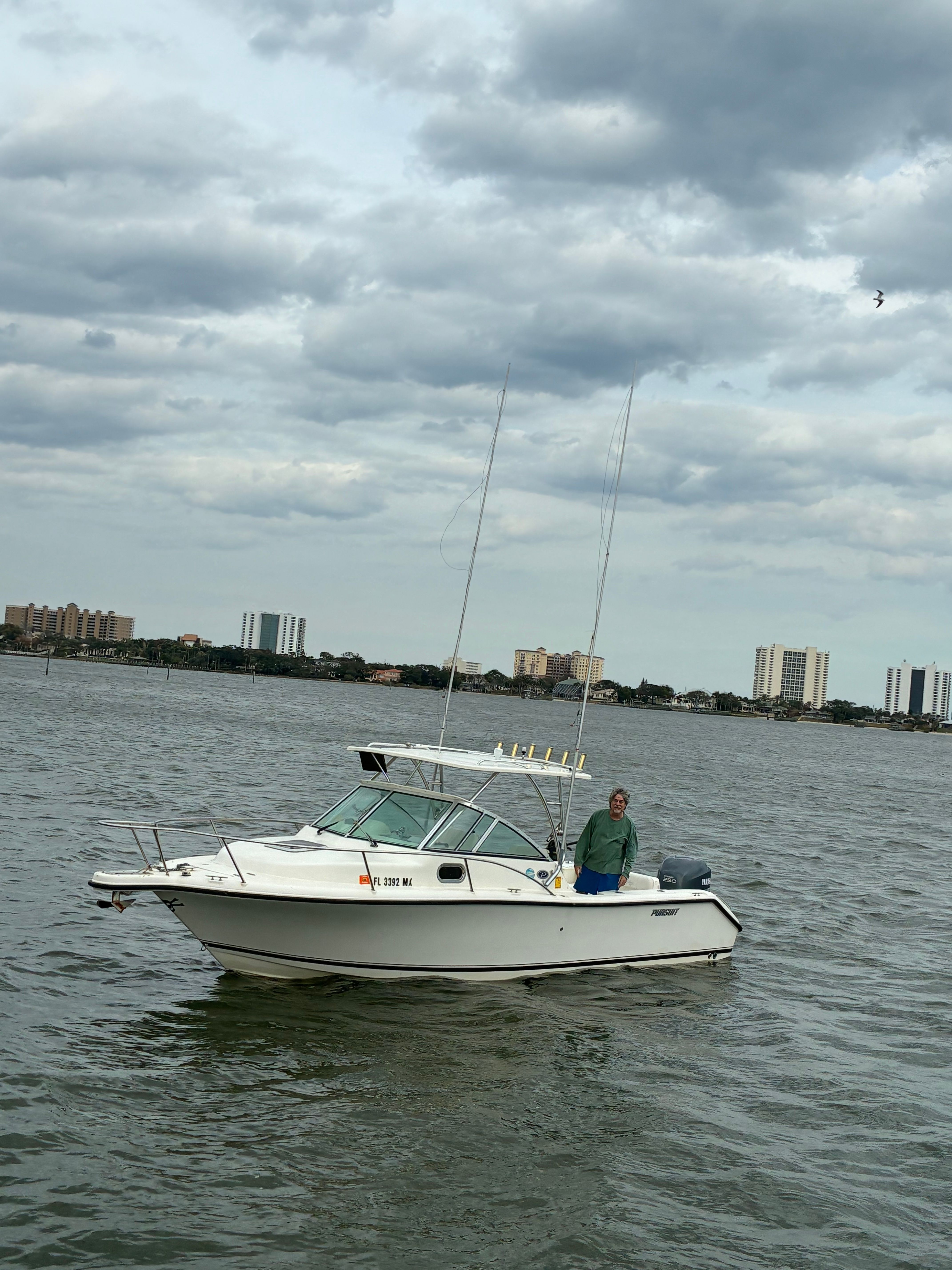 2005 Pursuit 2570 Offshore - 17