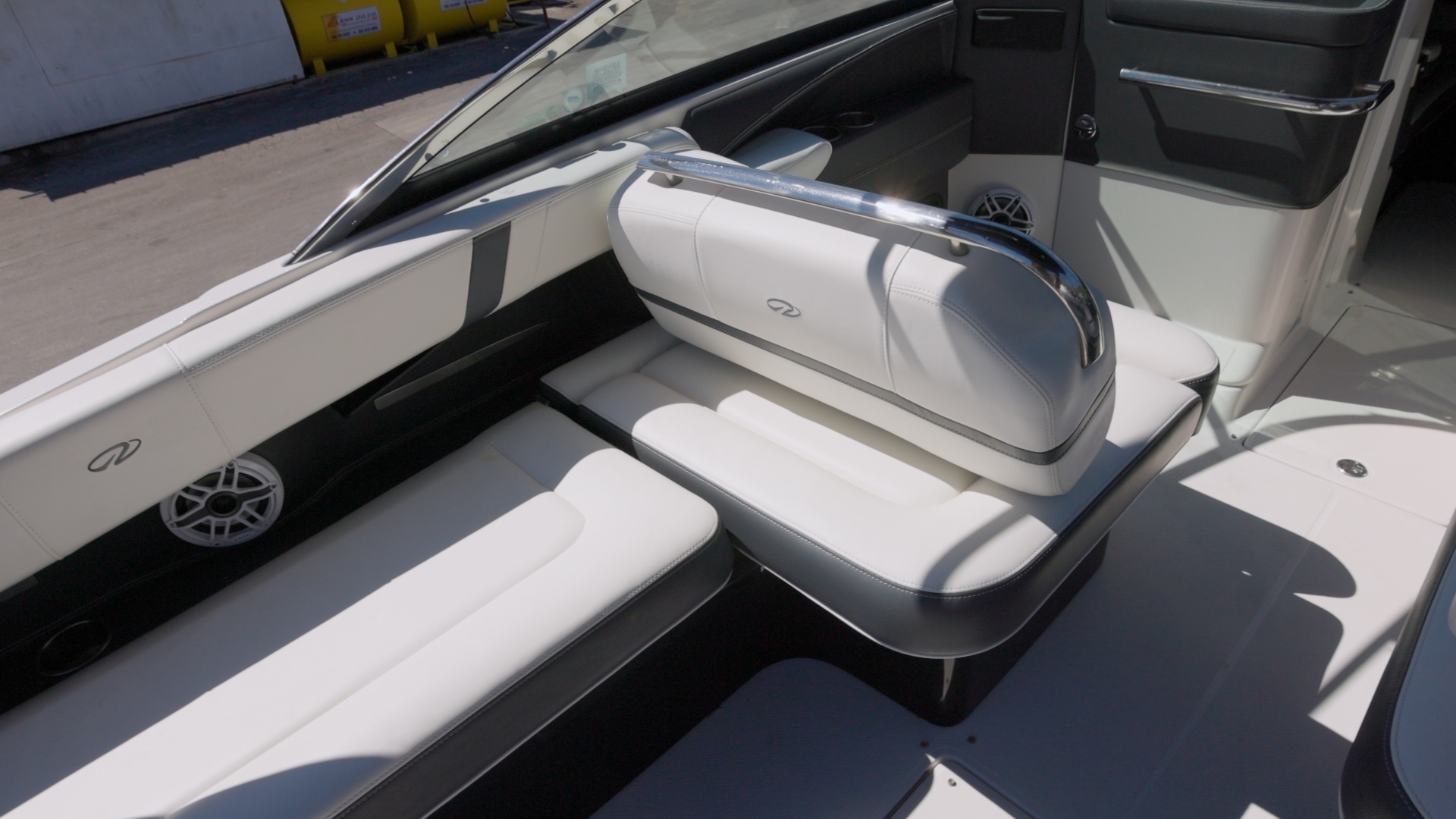 2017 Regal 29 OBX - Image 13