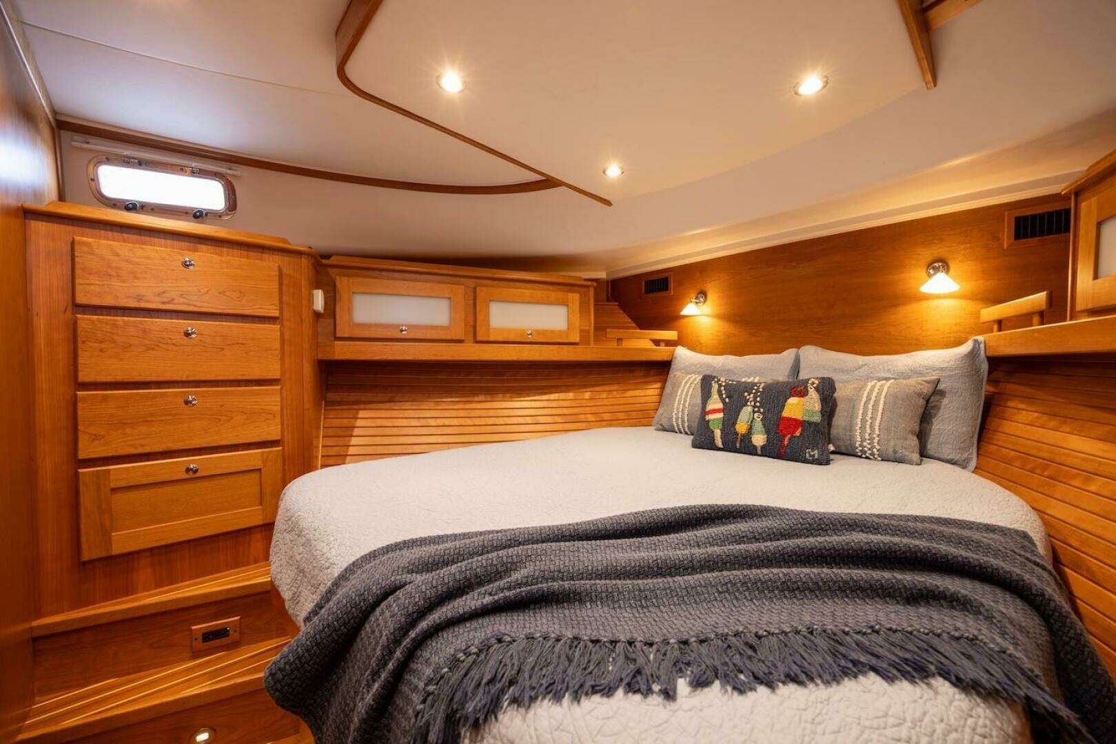 2027 Sabre 51 - Image 20