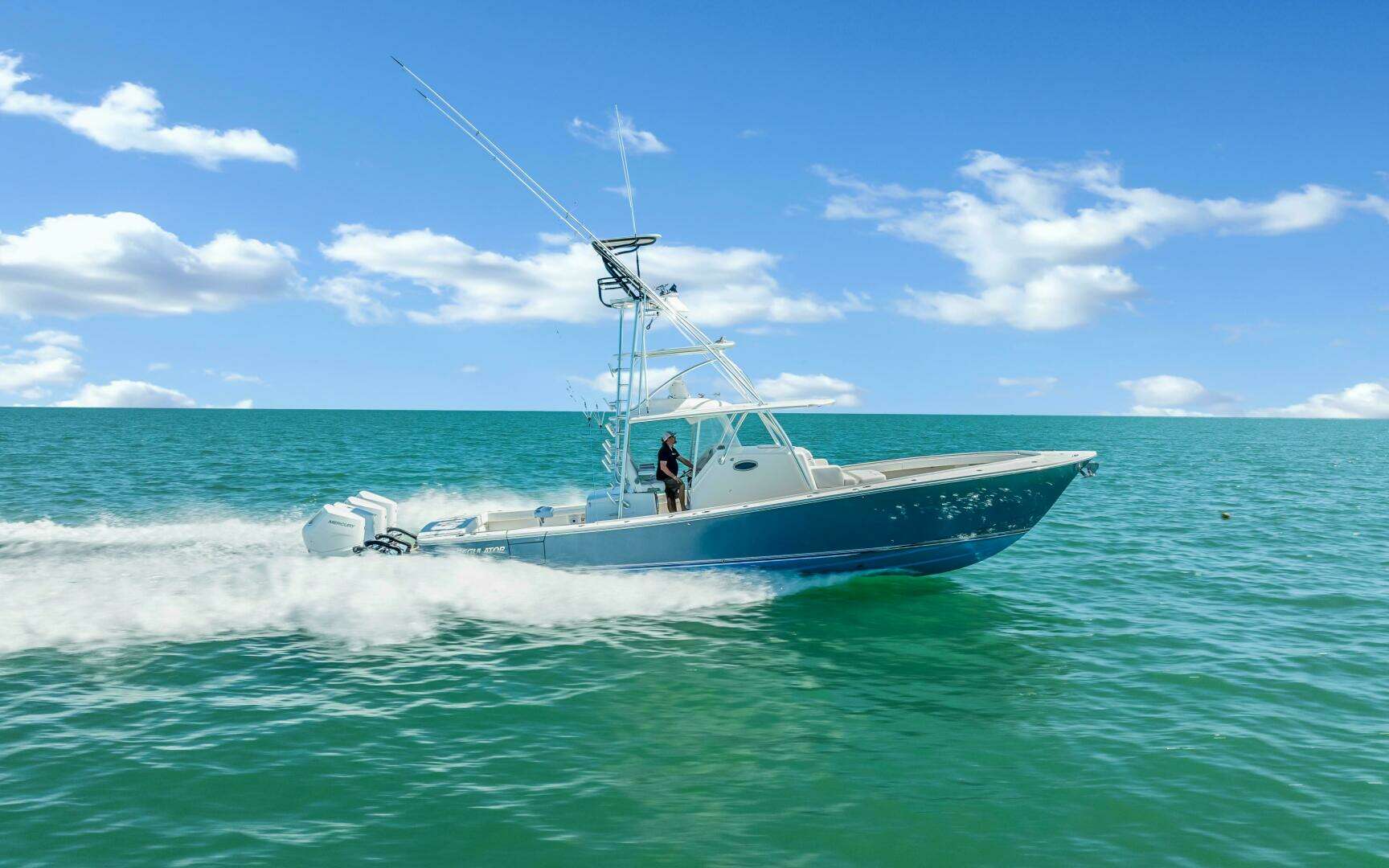 2018 Regulator 41 Center Console - Image 16