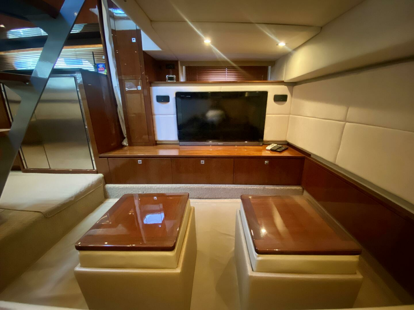 2010 Sea Ray 450 Sundancer - Image 67