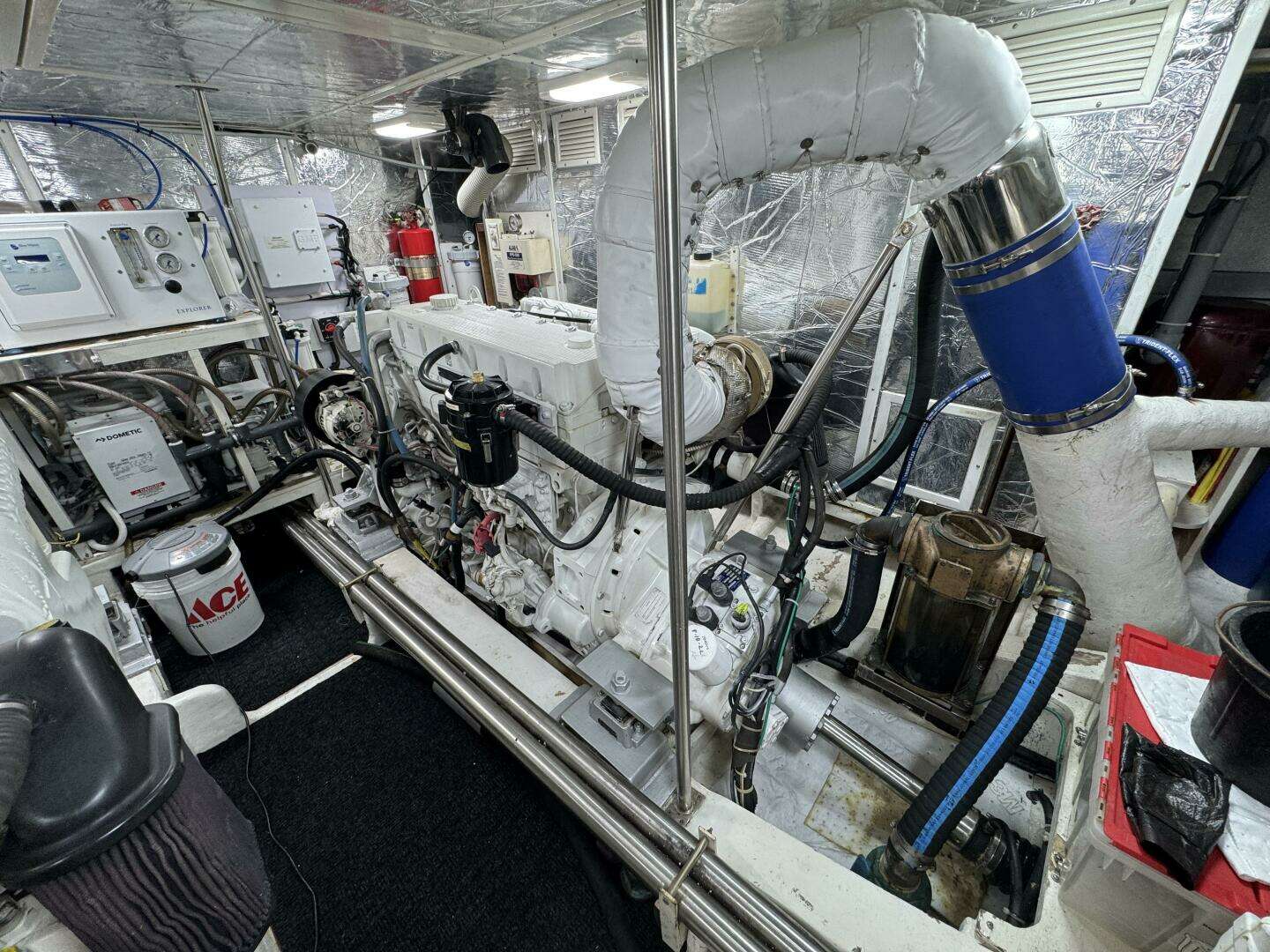 2004 Altima 55 Pilothouse - Image 54