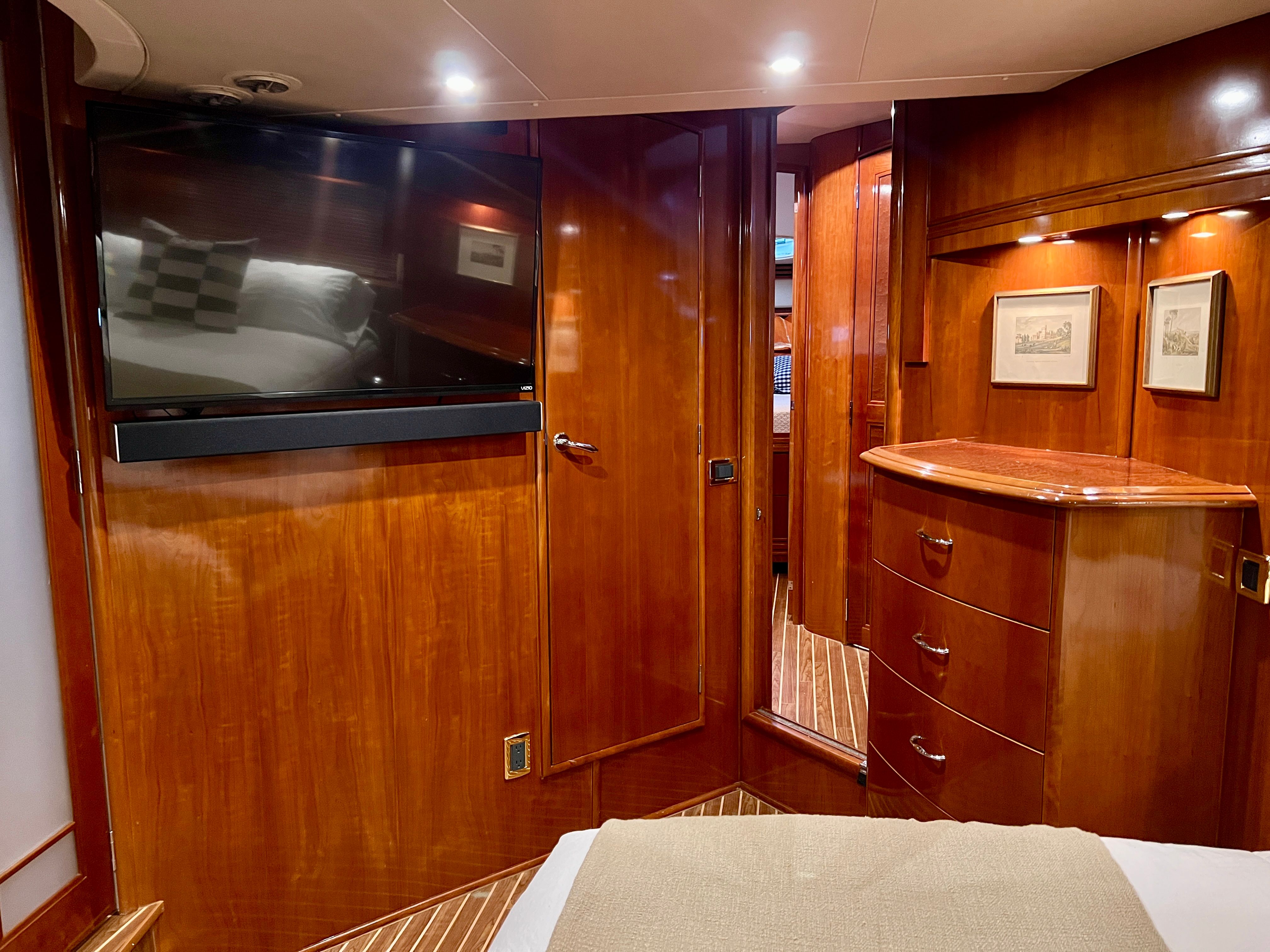 Luxurious interior of 2005 Carver 560 Voyager Sky yacht.