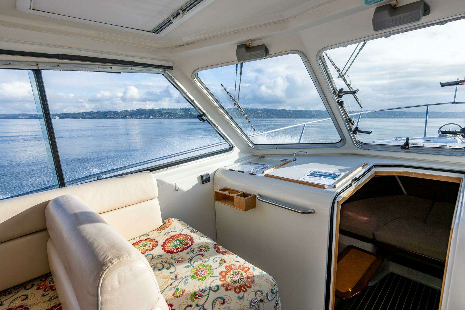2008 Back Cove 33 - Image 12