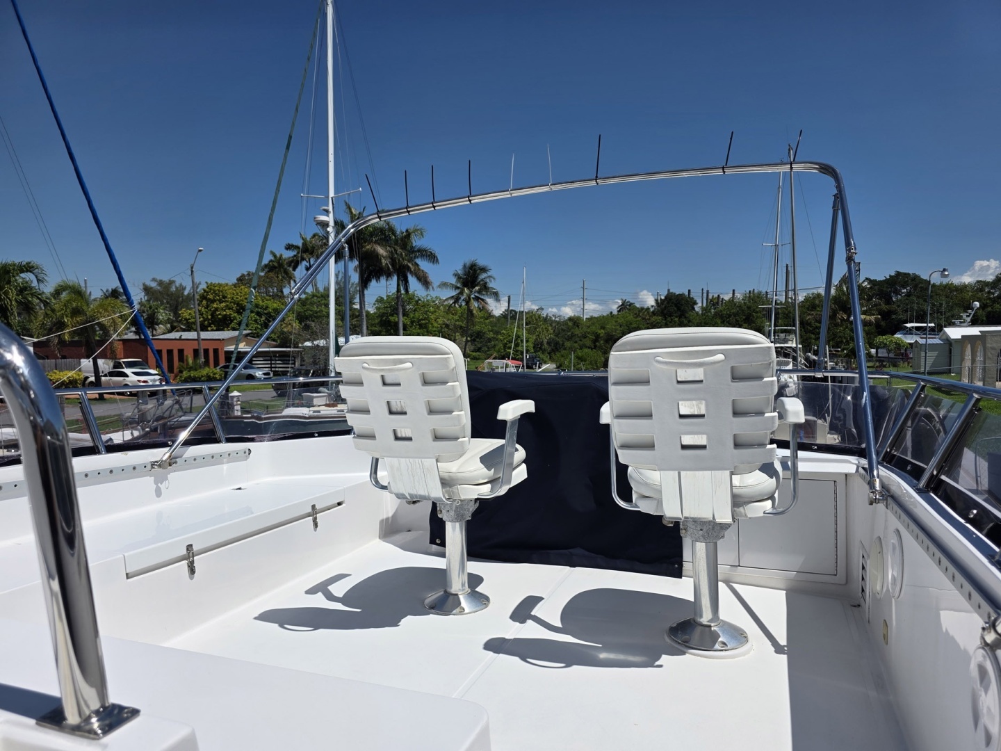 2001 Horizon Sundeck - Image 20