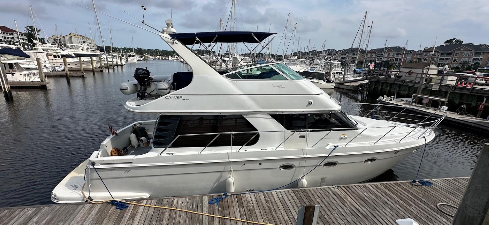2000 Carver 450 Voyager Pilothouse
