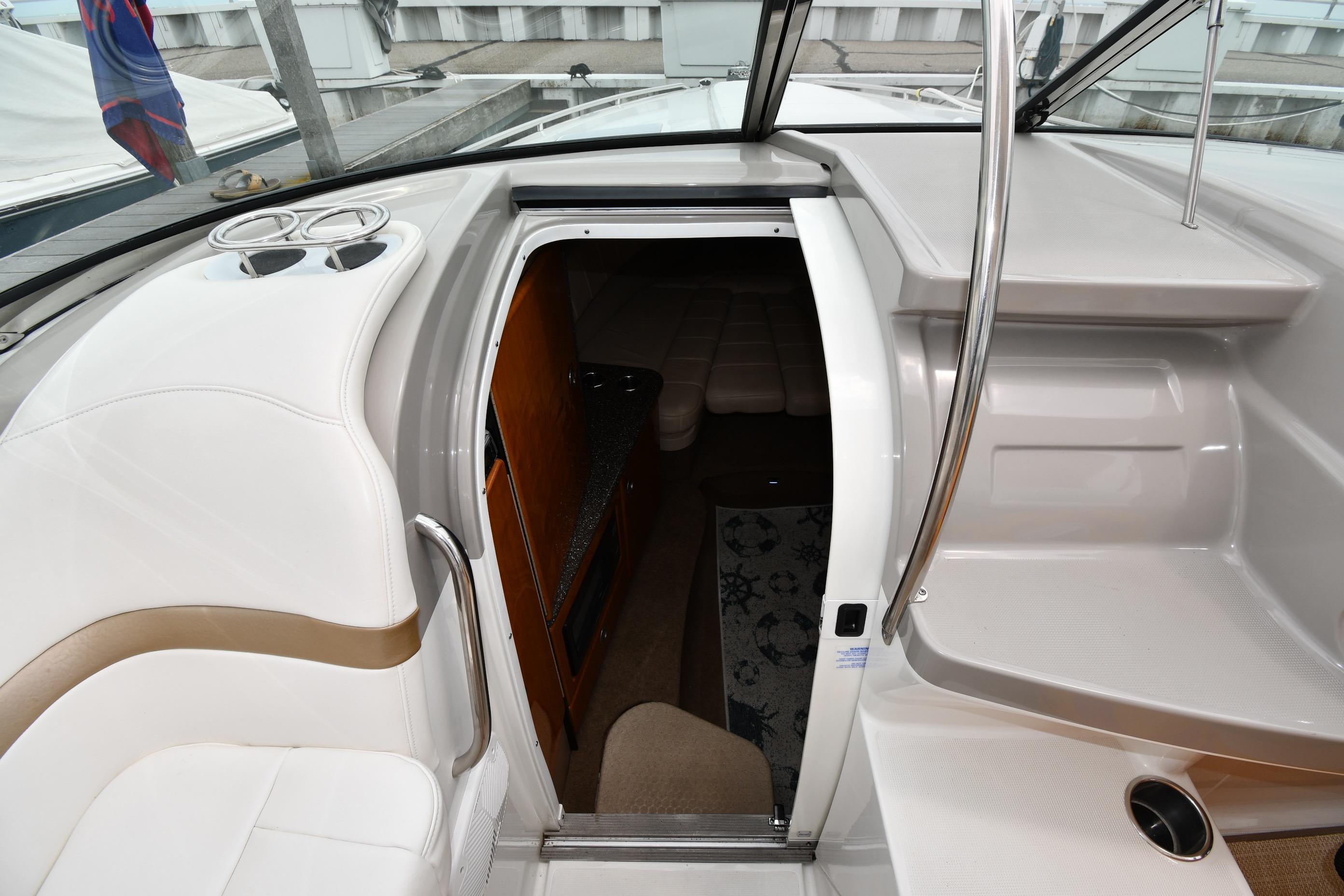 Interior view of 2004 Formula 330 Sun Sport boat cabin entrance.