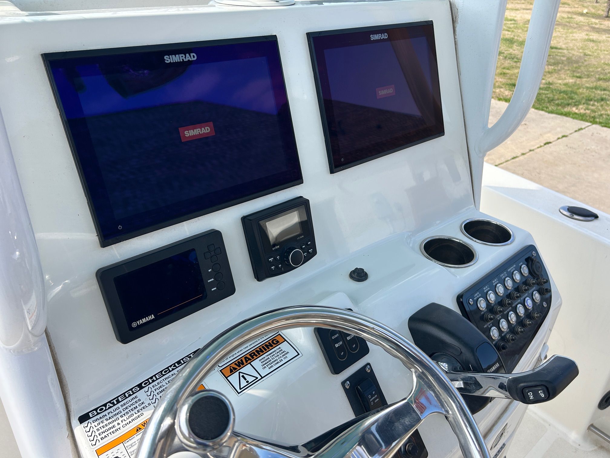2019 NauticStar 251 Hybrid - 23