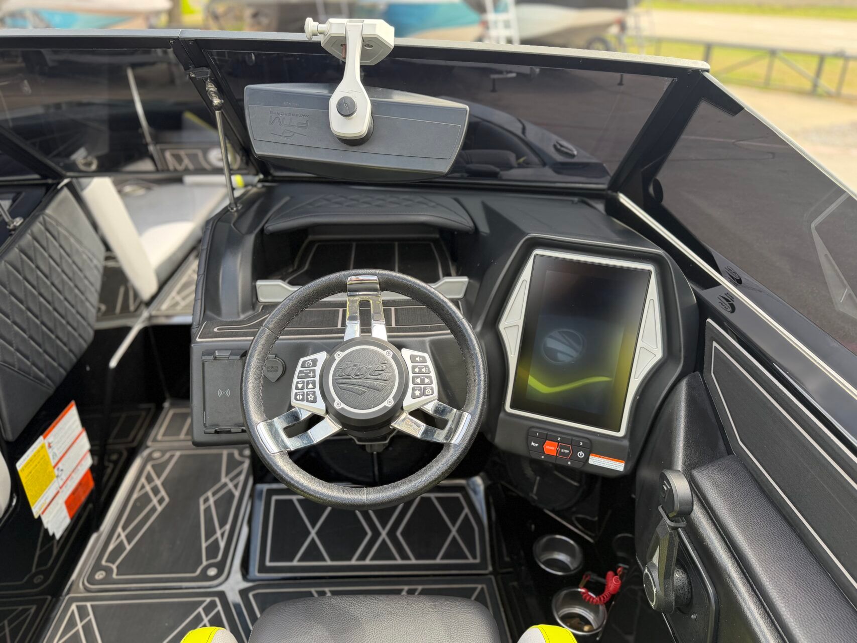 2022 Tigé 22RZX - 16