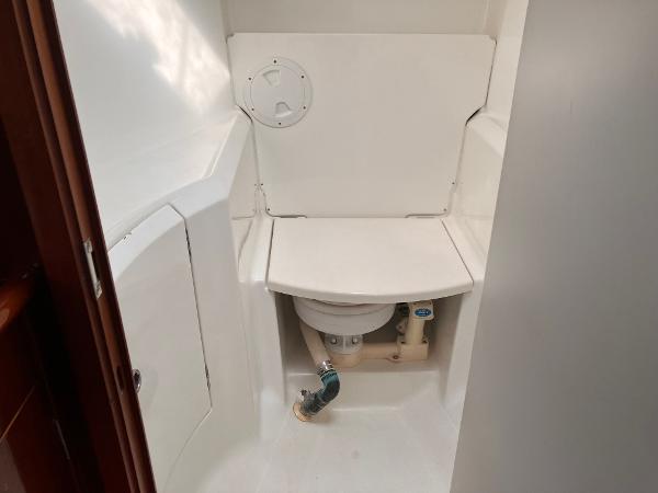 1998 Beneteau America Oceanis 411 - 28
