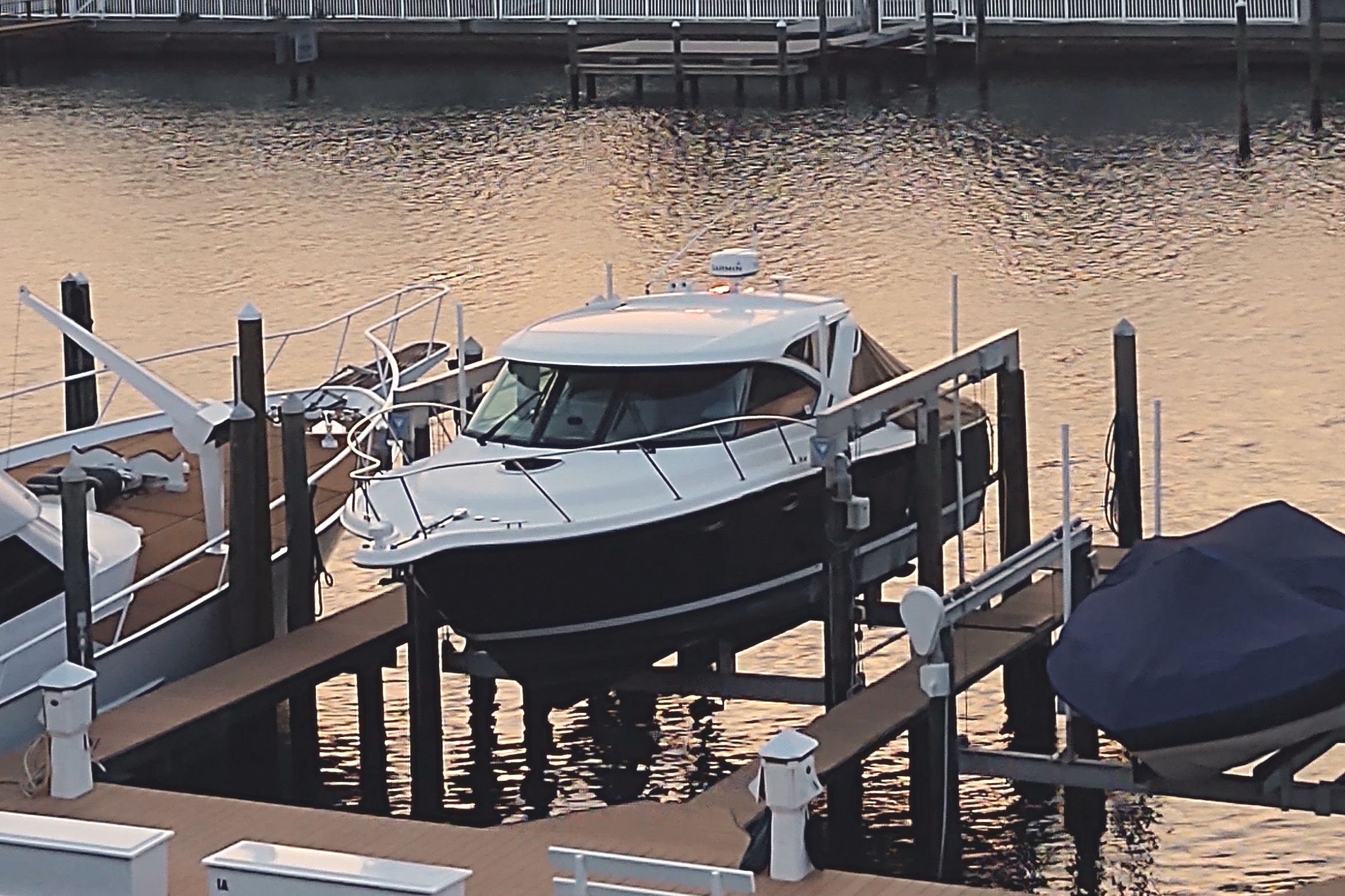 2014 Tiara Yachts 3100 Coronet - 22