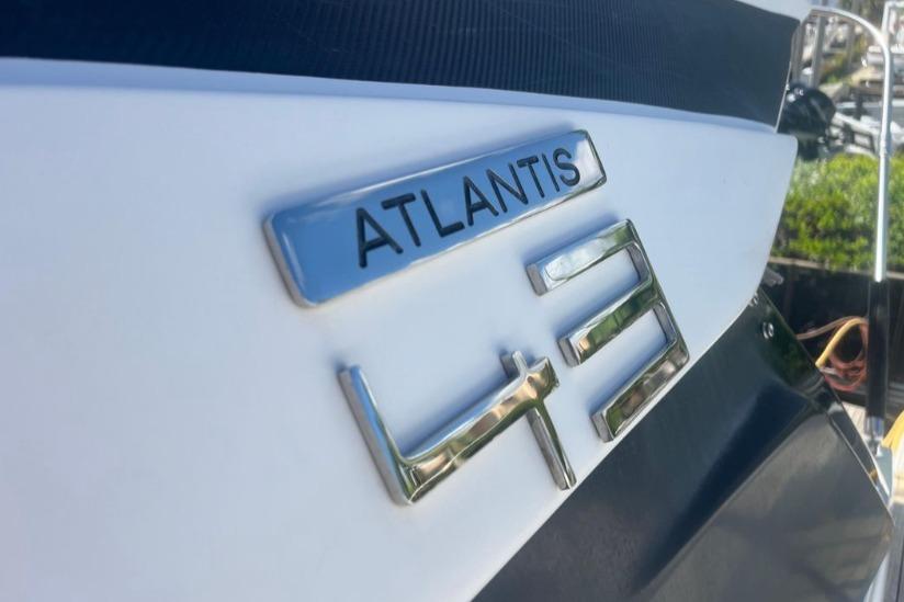 Azimut Atlantis 43 yacht emblem, 2020 model, close-up view.