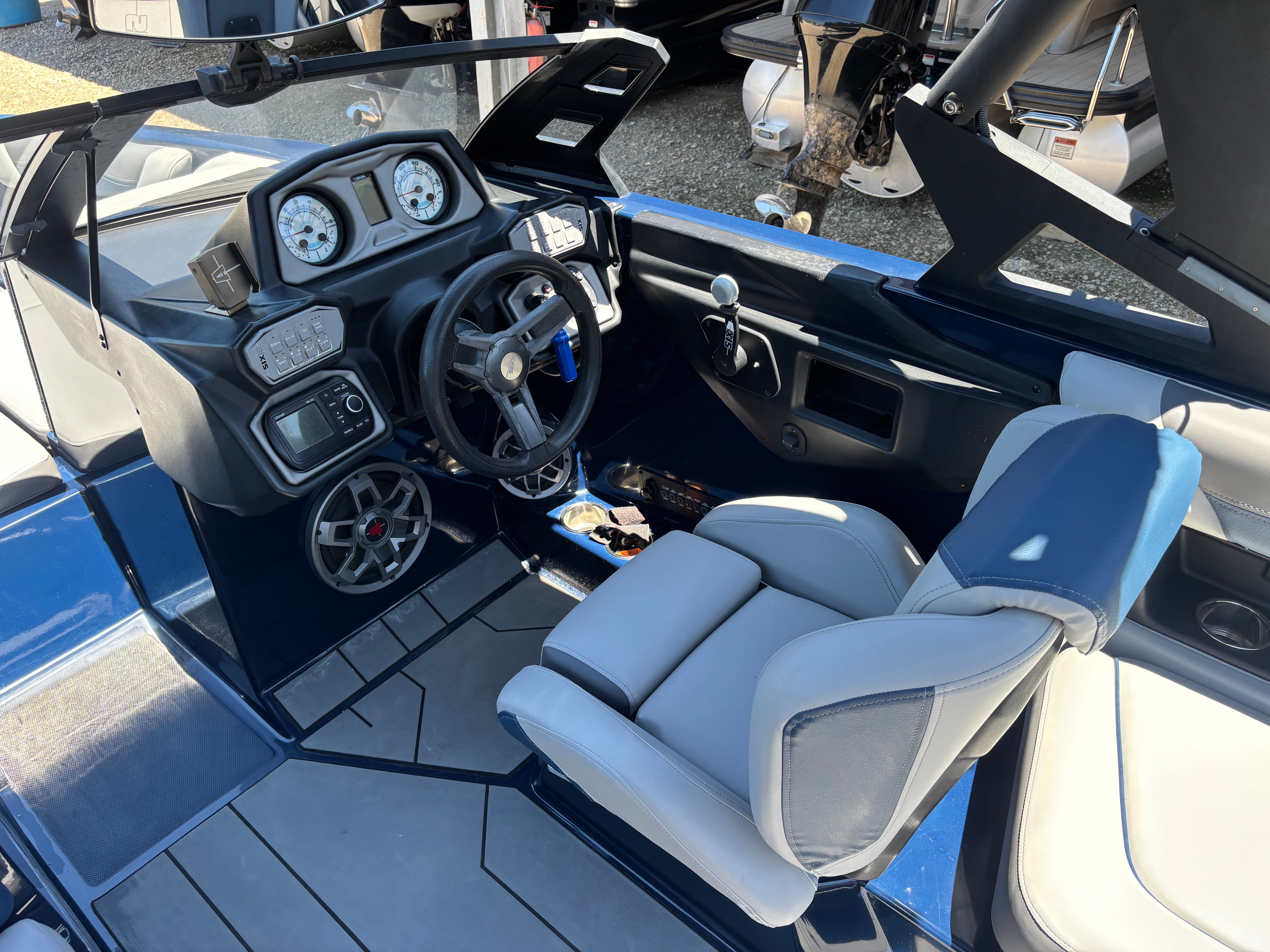 2019 AXIS A22 - Image 10