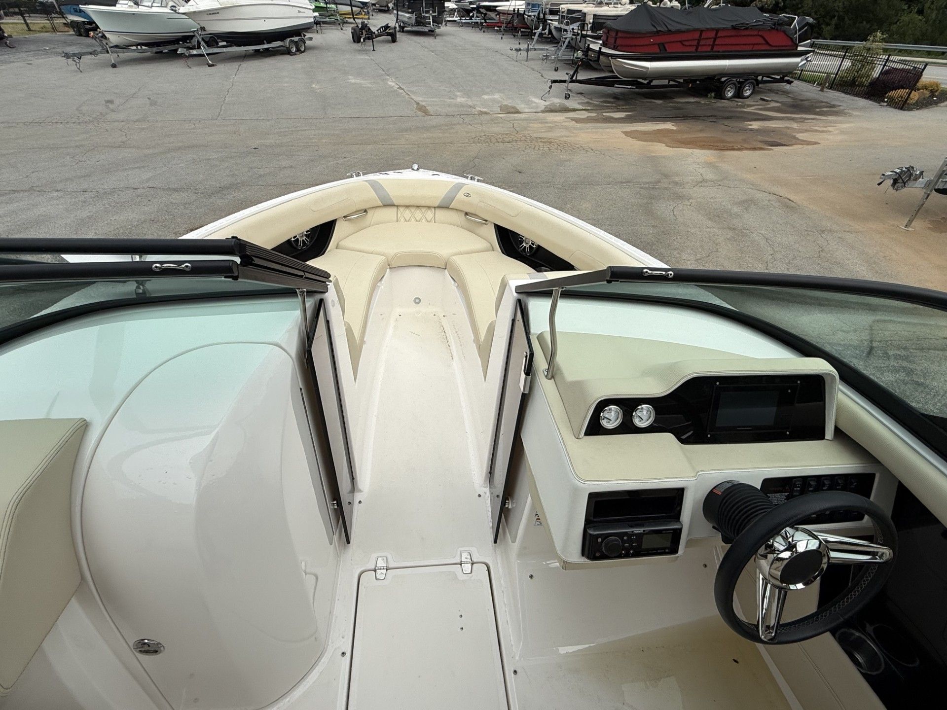 2019 Regal 25 RX Surf - 8