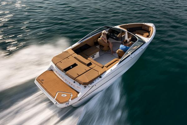 Manufacturer Provided Image: 2025 Four Winns H4 boat cruising on open water, showcasing sleek design and luxury features.