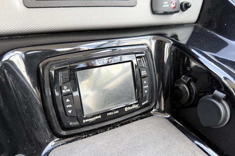 2017 Yamaha SX210 boat dashboard with Infinity PRV-340 Bluetooth stereo system.