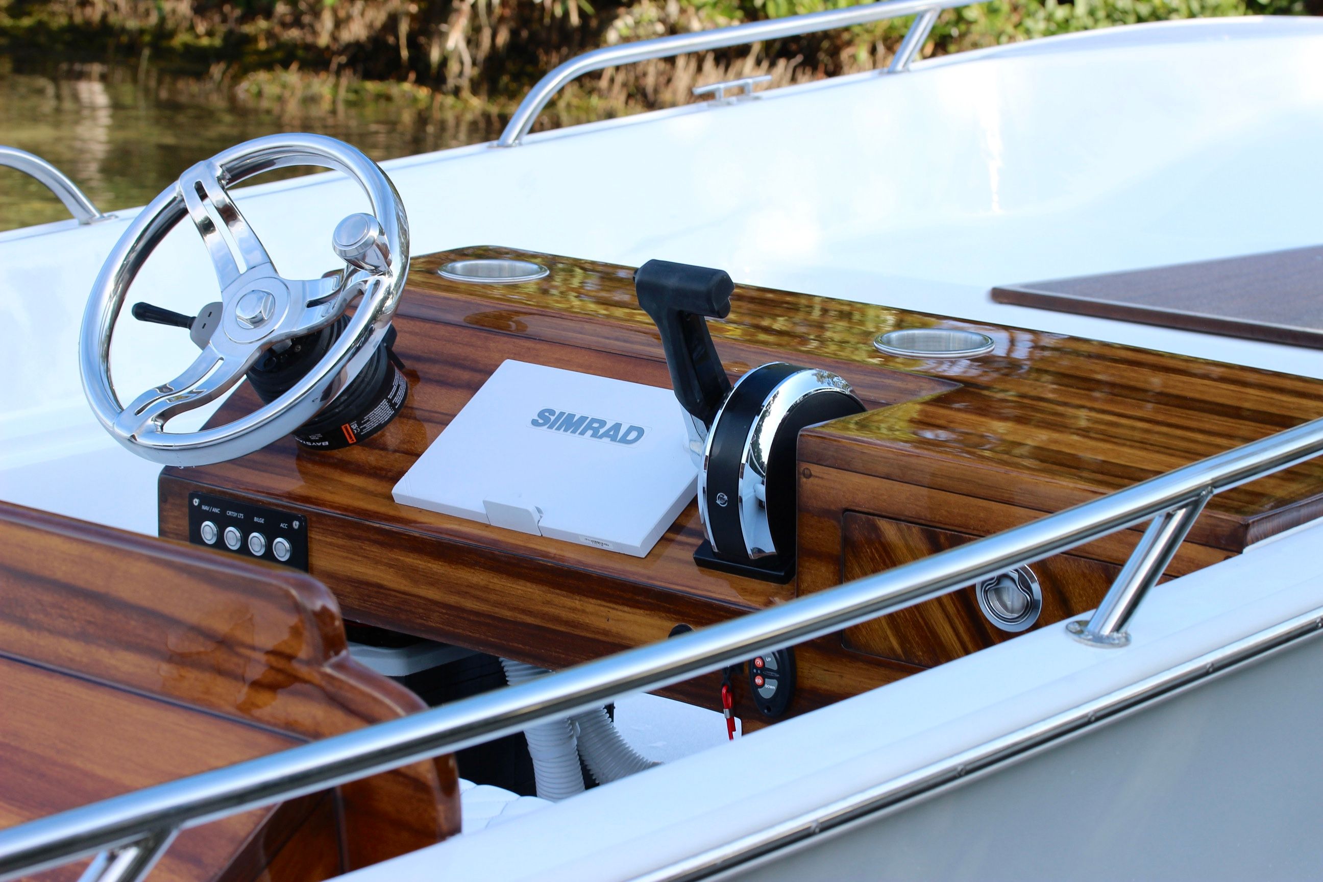 1986 Boston Whaler 17 Montauk - 9
