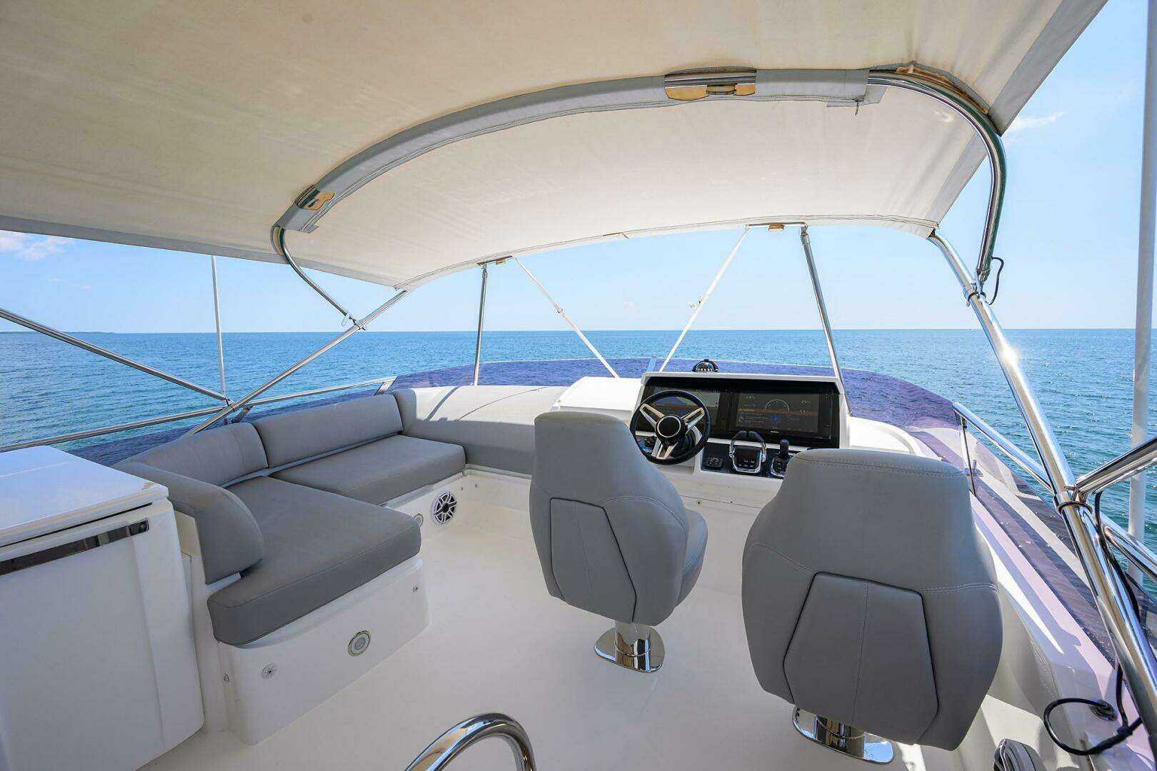 2018 Princess F49 - Image 28