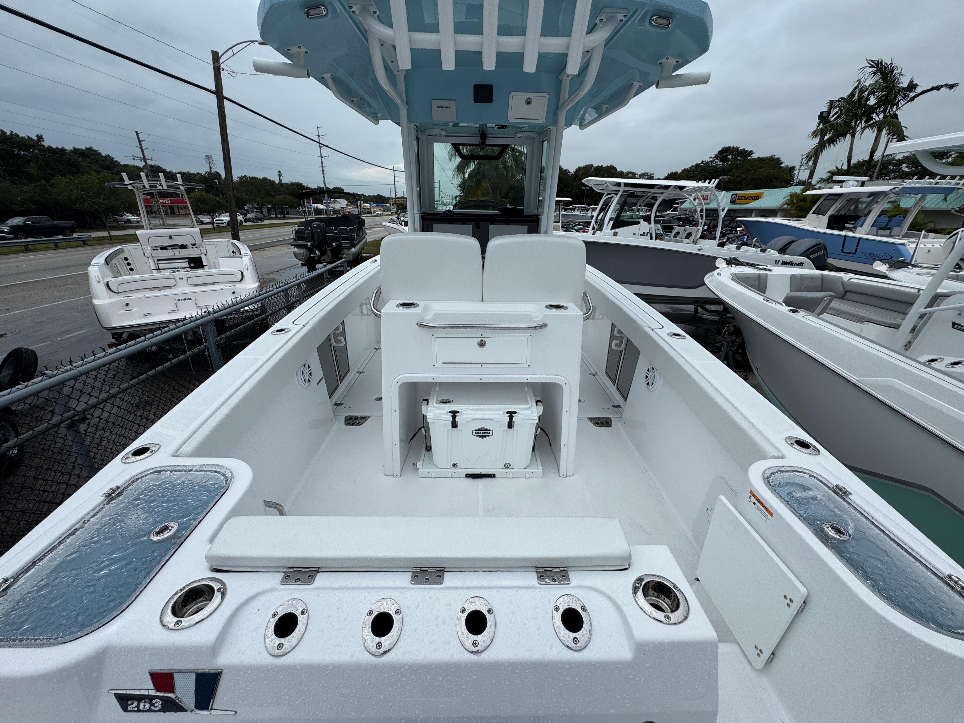 2025 Wellcraft 263 Fisherman boat interior, featuring spacious deck and seating.