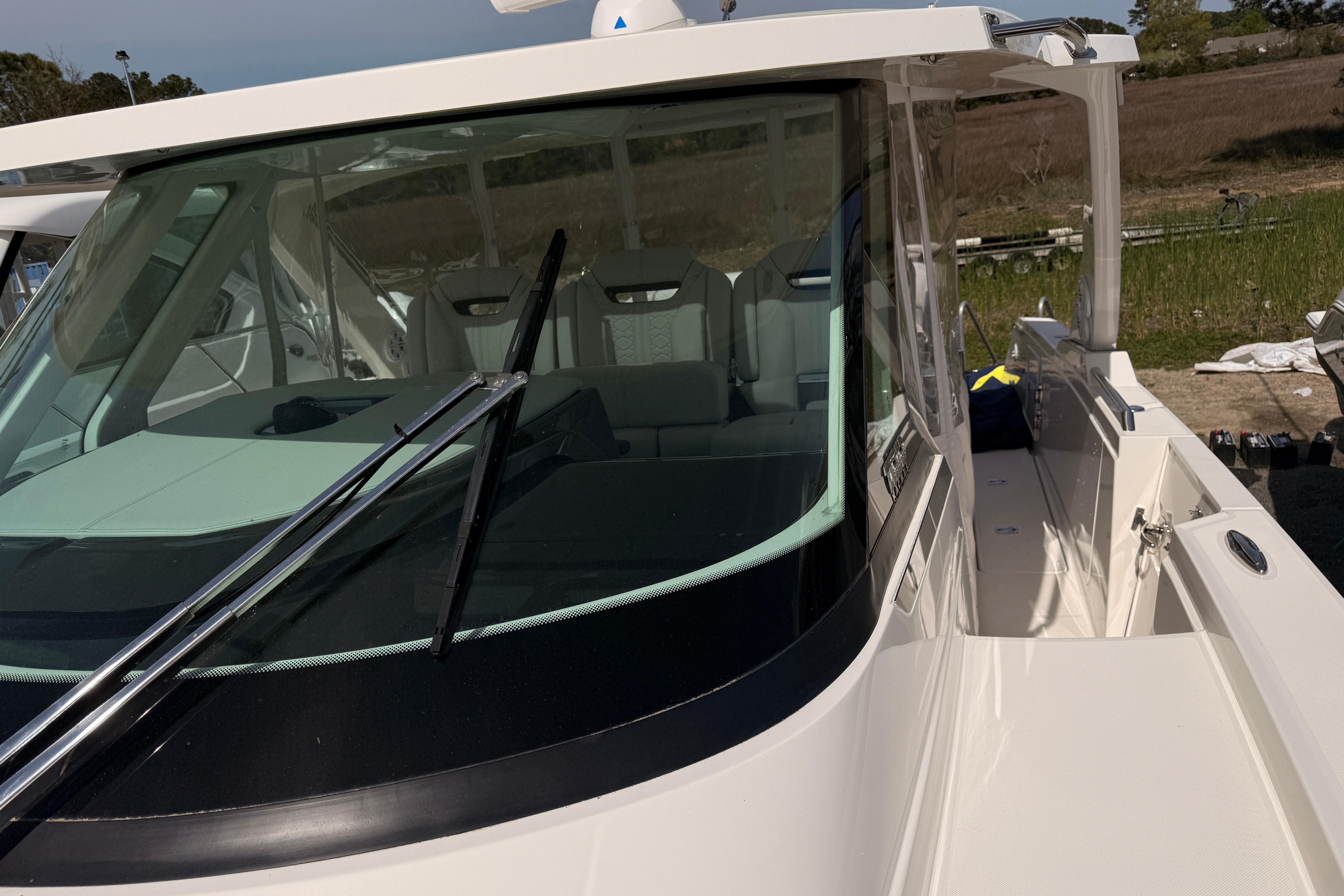 2022 Tiara Yachts 38 LS boat with sleek design and spacious interior.