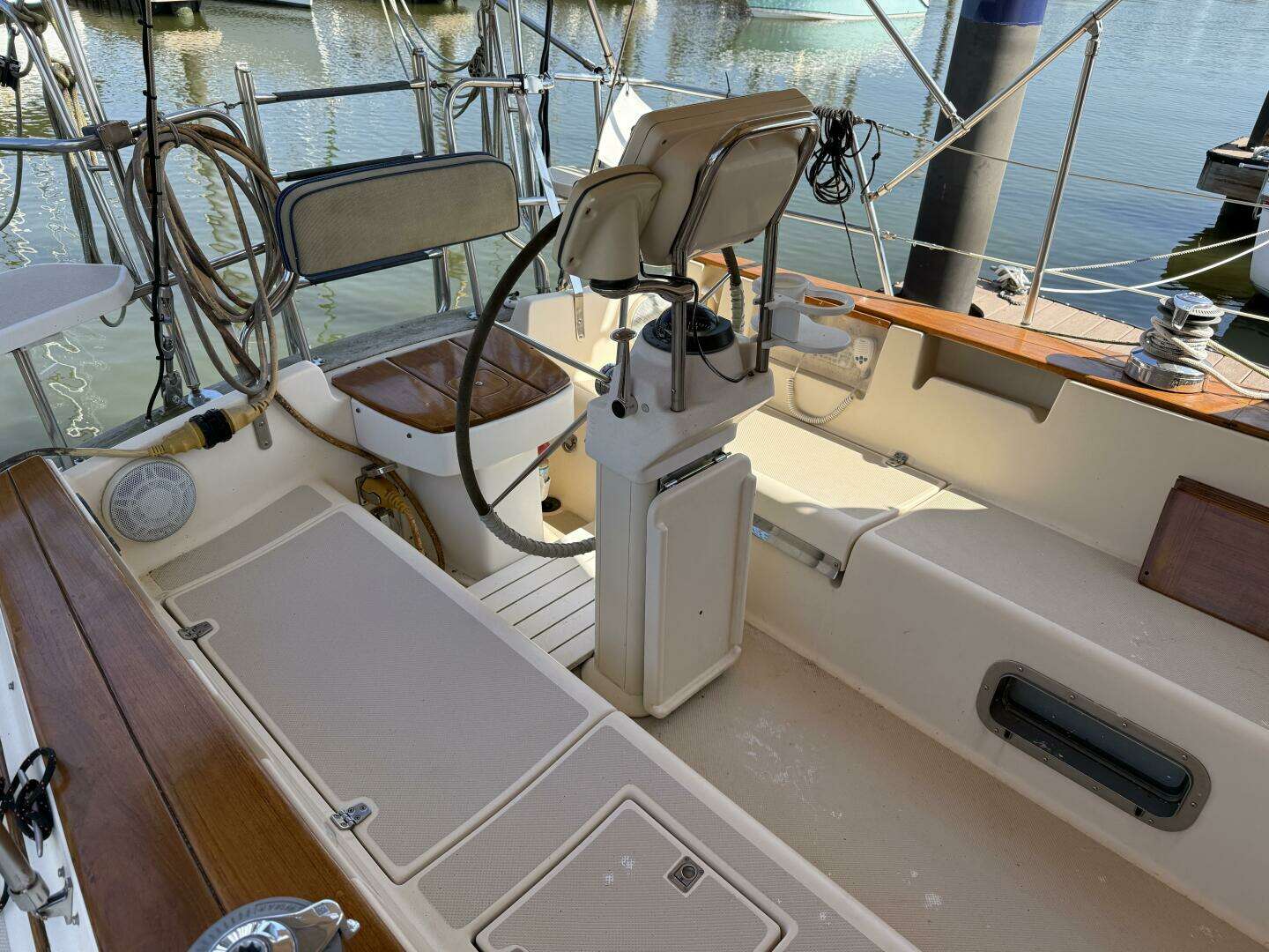 1999 Island Packet 380 - Image 13