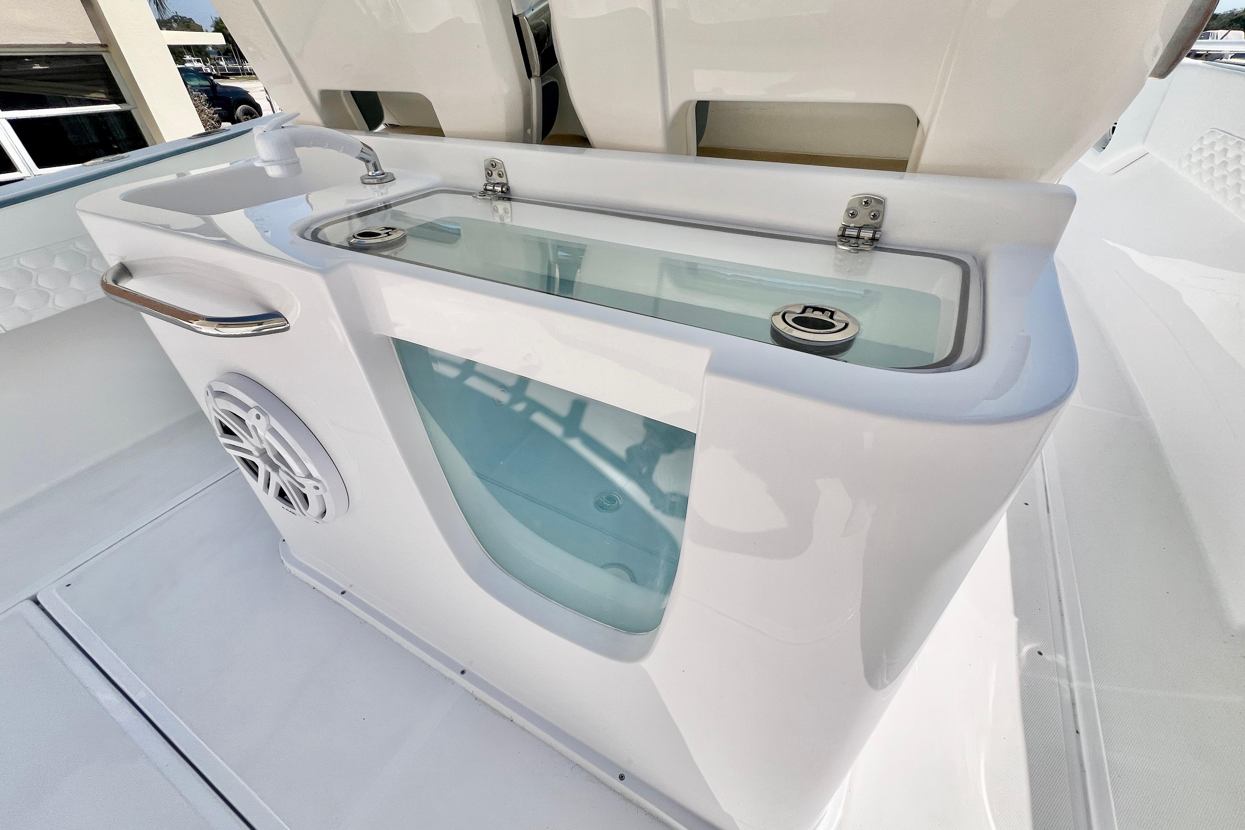 2026 Stamas 31T Aventura boat interior with sleek white design and built-in speaker.