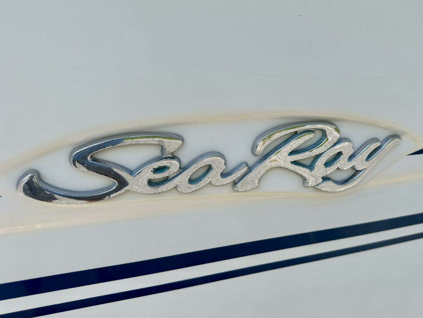 1999 Sea Ray 215 Express Cruiser - Image 232
