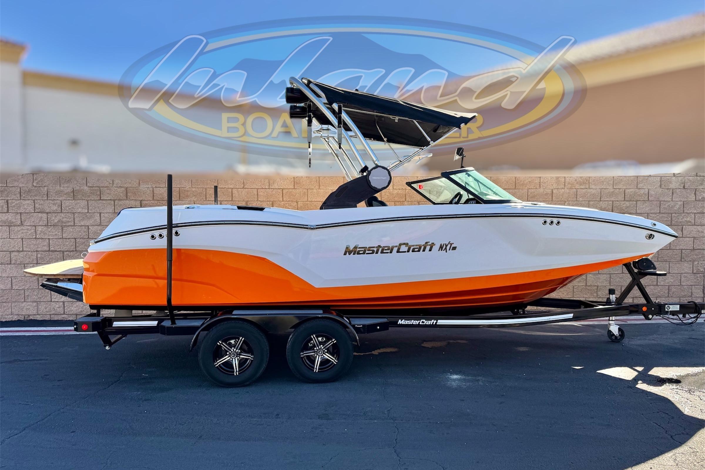2023 MasterCraft NXT22