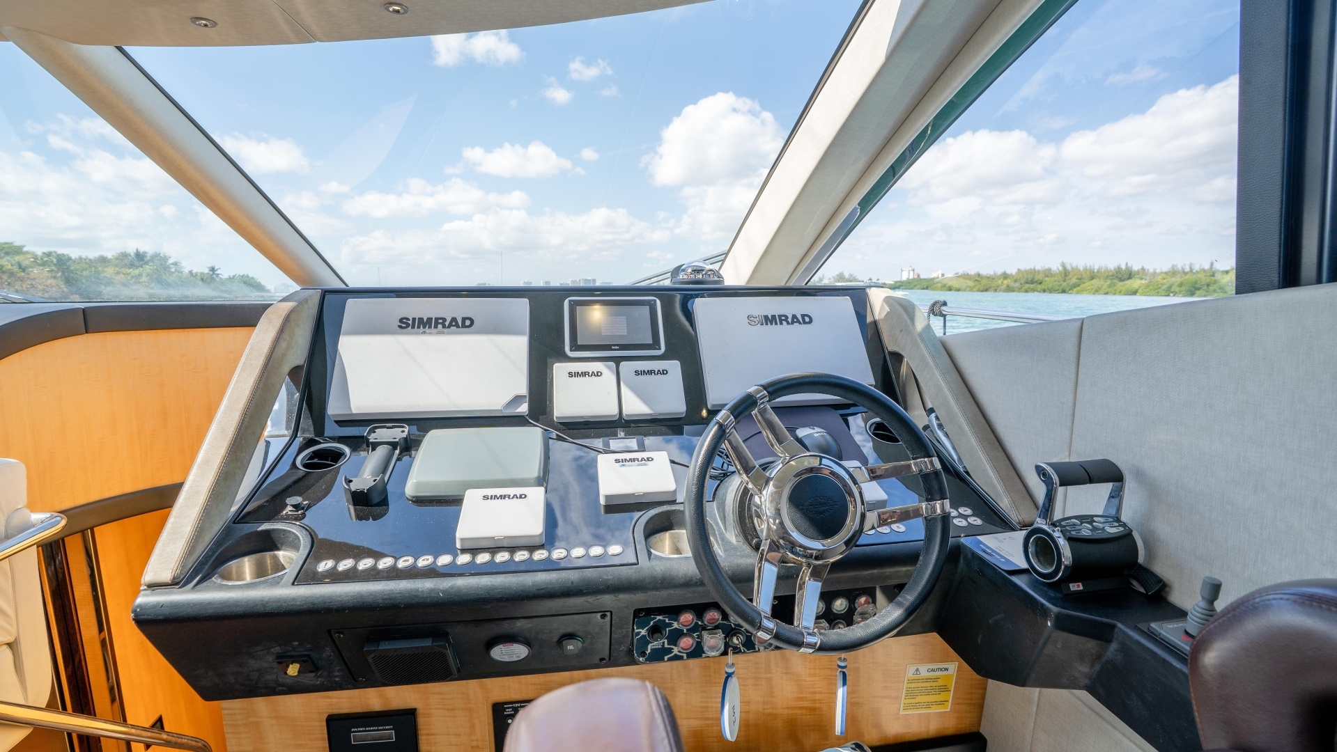2014 Sunseeker 68' Sport Yacht - Image 32