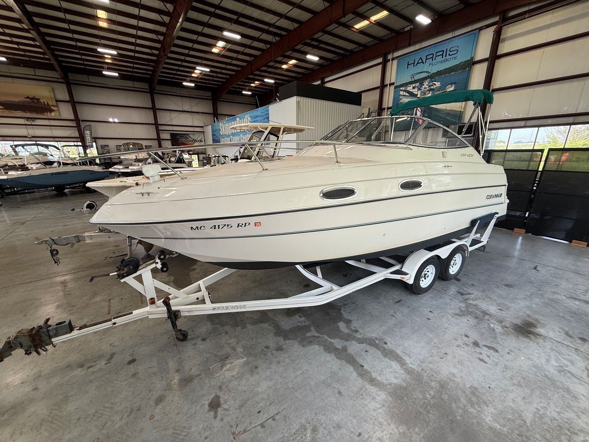 1997 Four Winns 258 Vista - 6