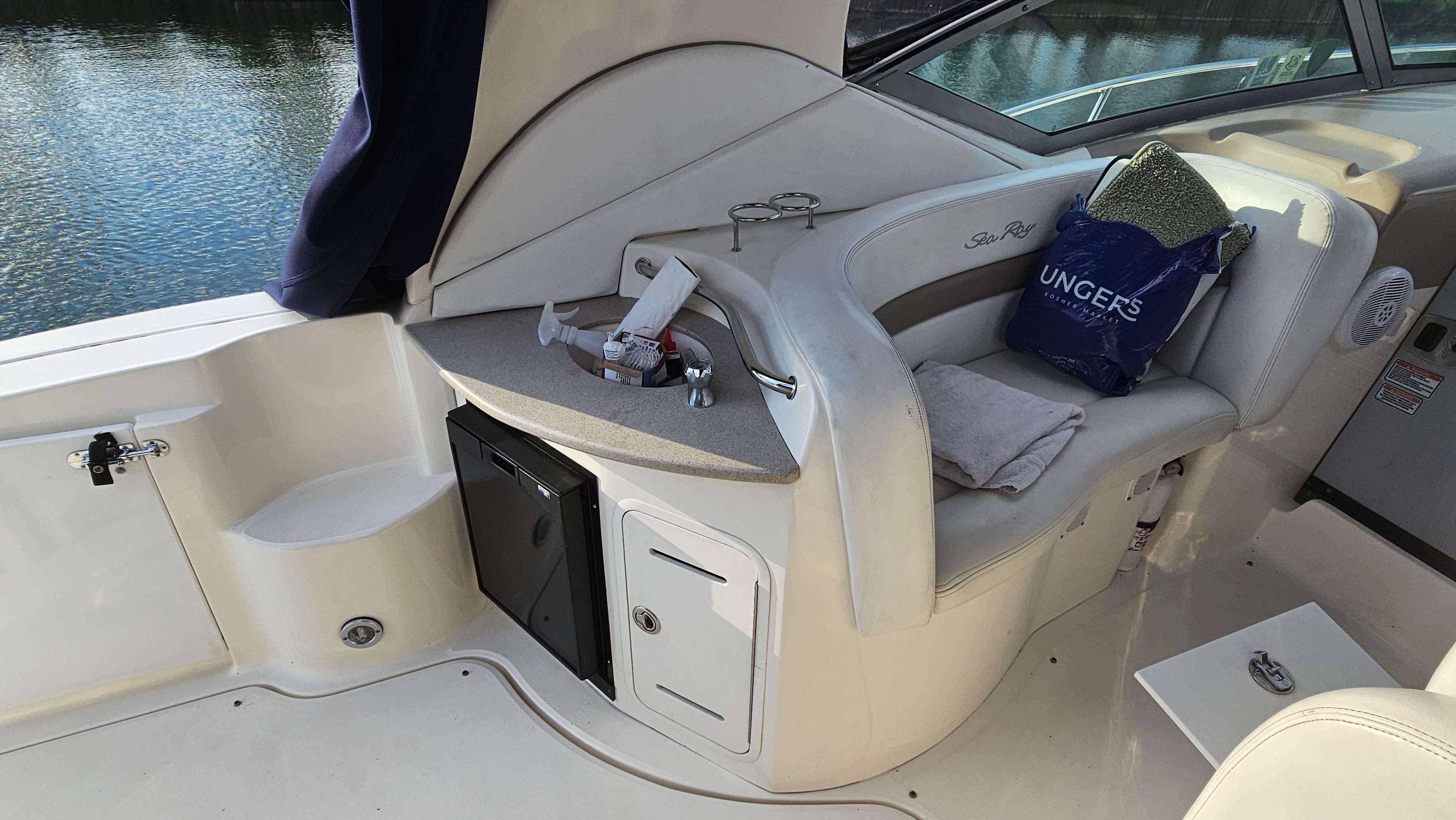 2005 Sea Ray Sundancer 320 - 6