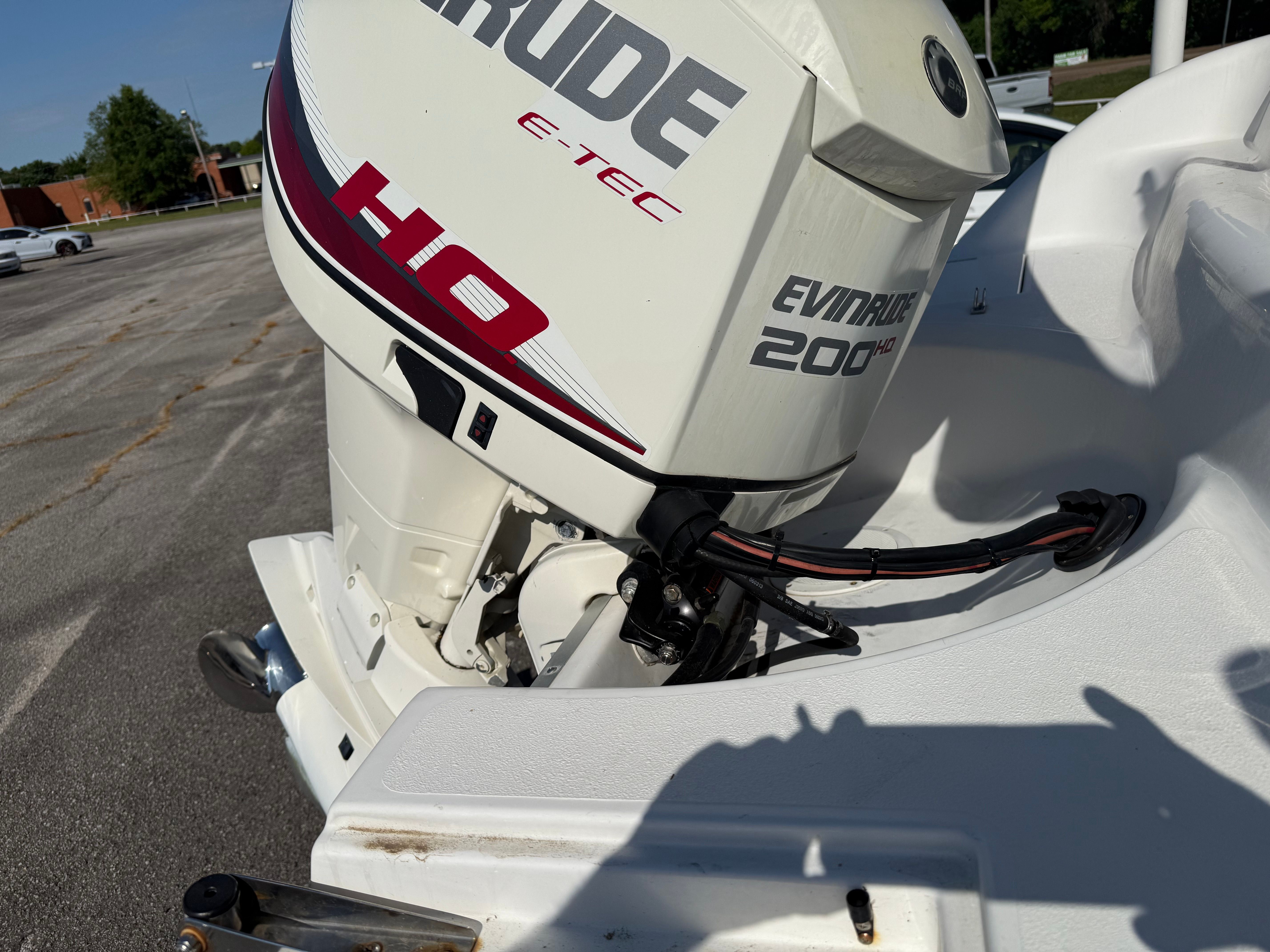 2014 Hurricane Sun deck 232 - 11