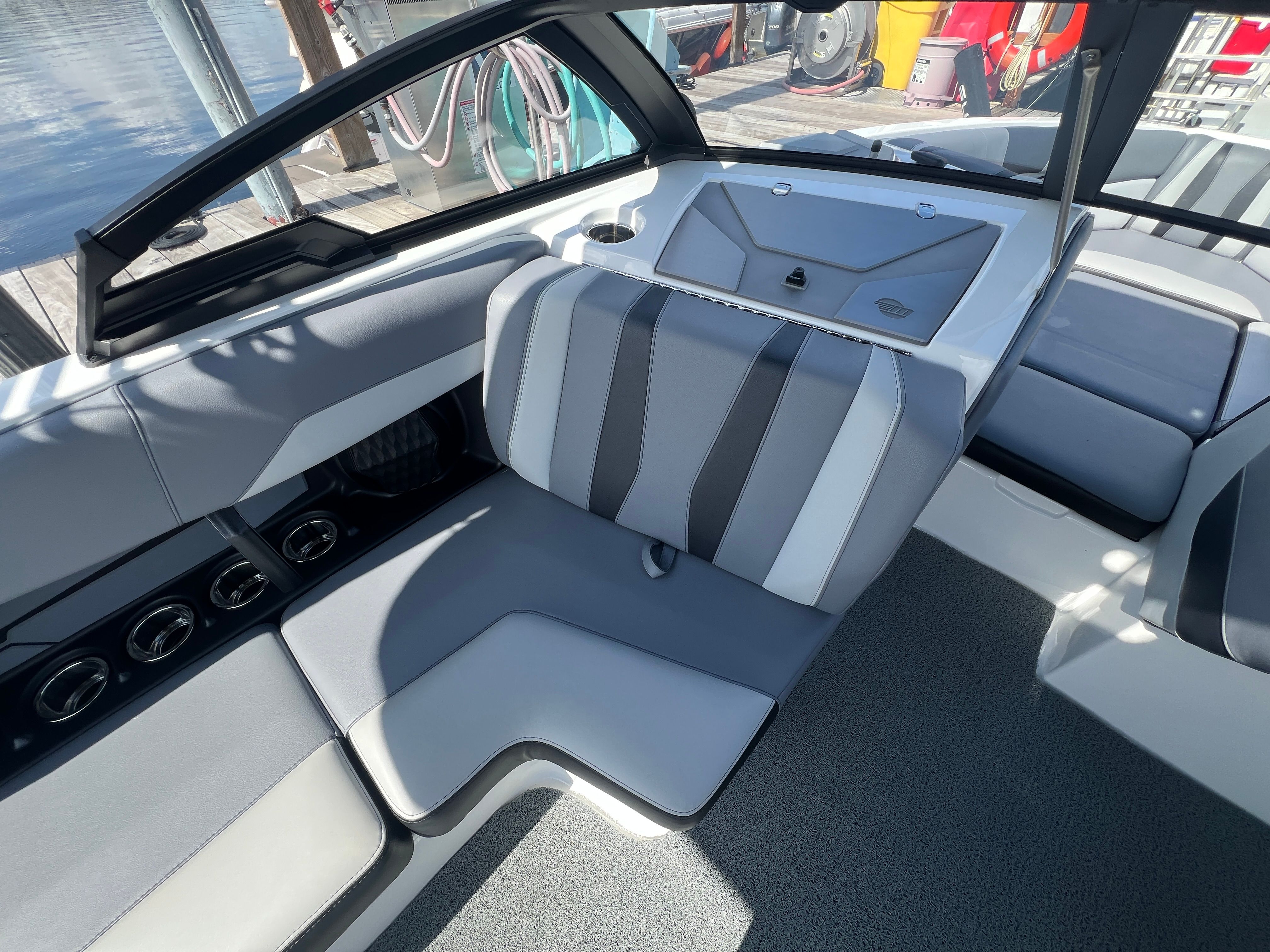 2023 Malibu Wakesetter 22 LSV - 2