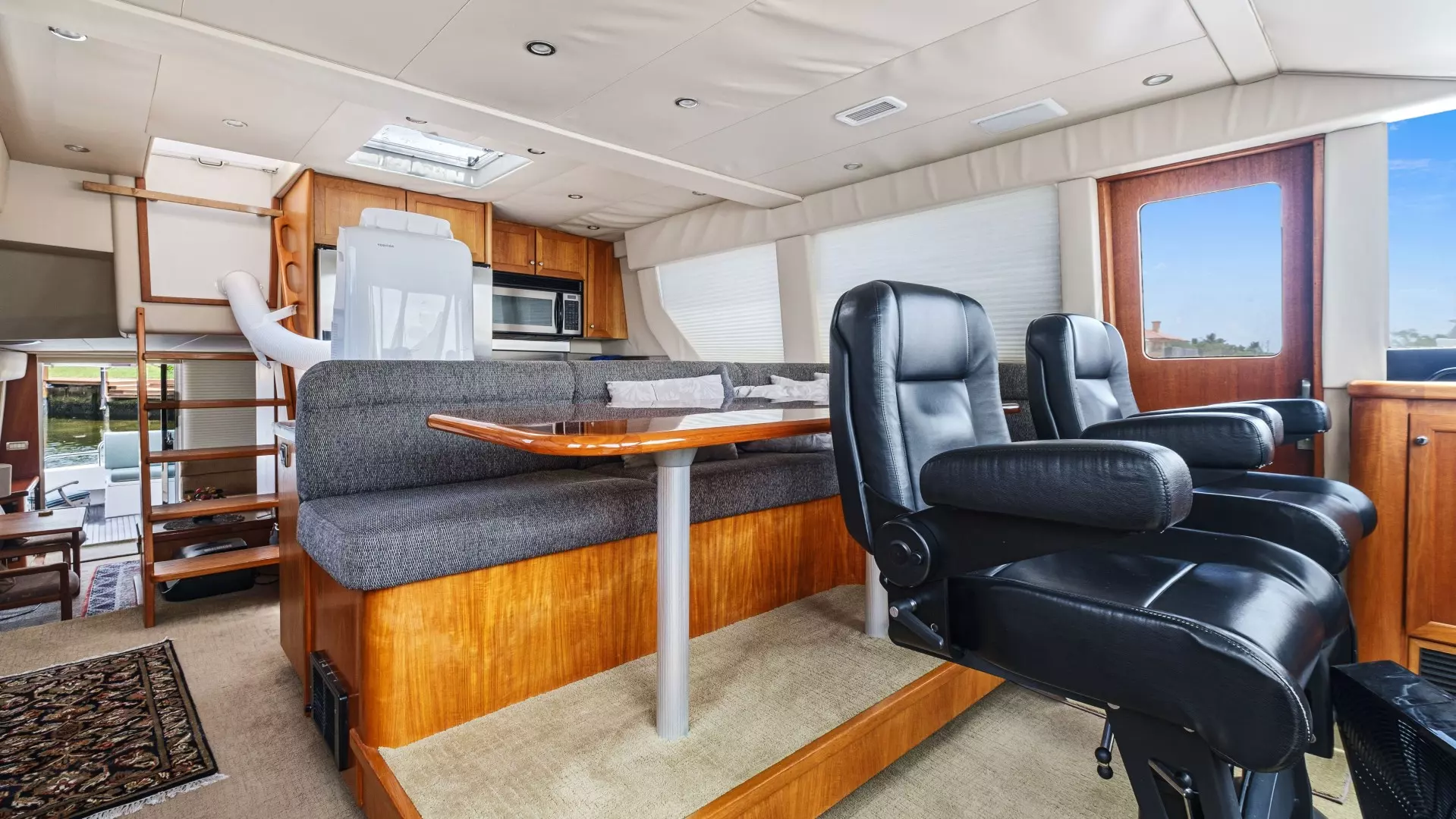 2000 Pacific Mariner 65 Motoryacht - Image 27