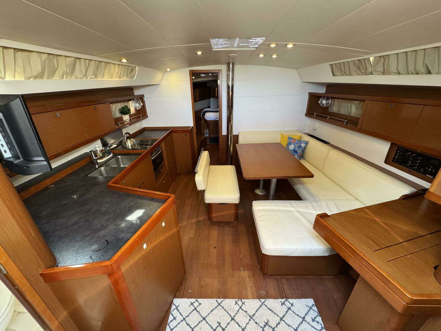 2016 Beneteau Oceanis 45 - Image 24