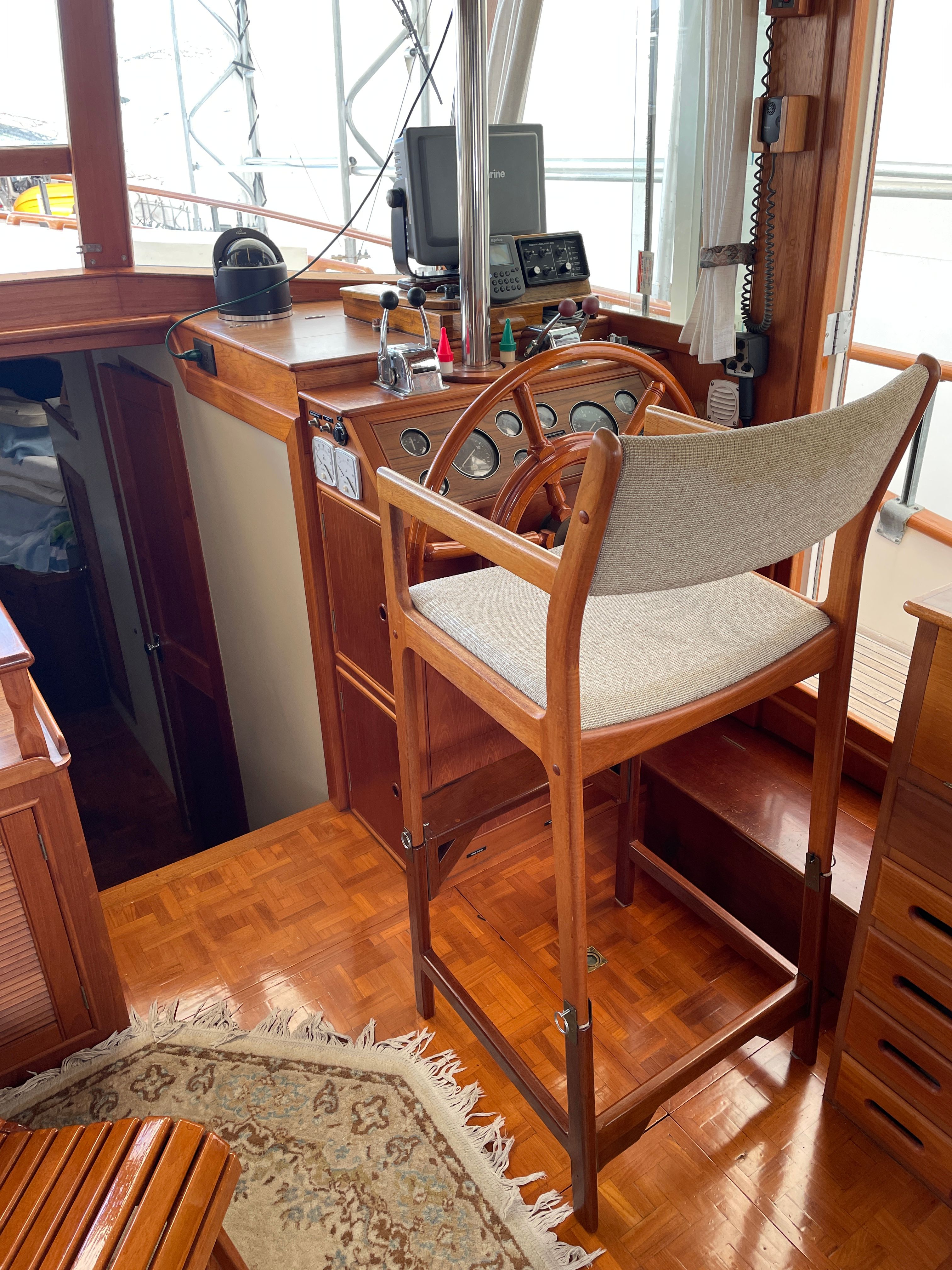 1985 Grand Banks 42 Motor Yacht - 23