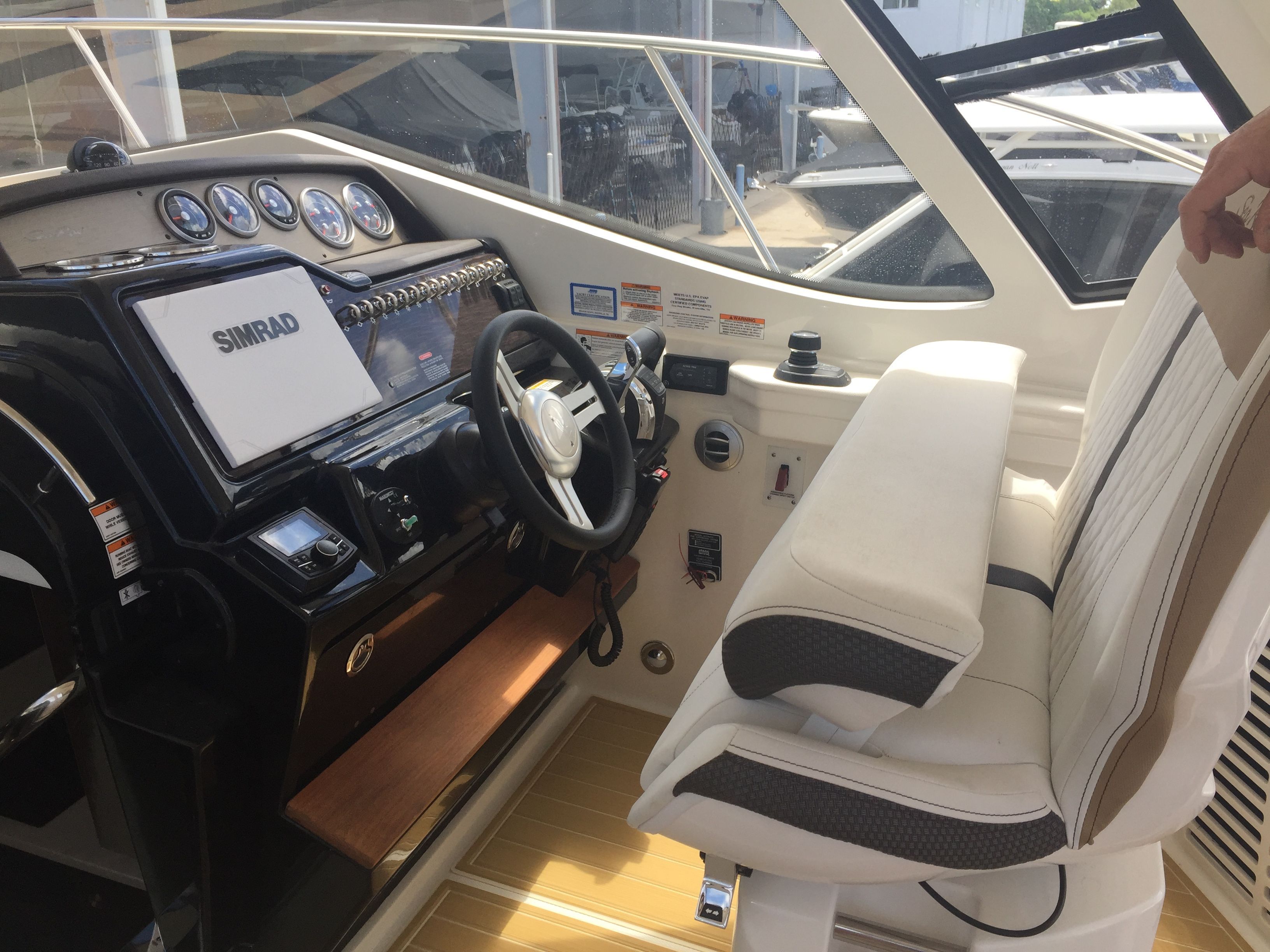 2018 Sea Ray 350DAC - 4